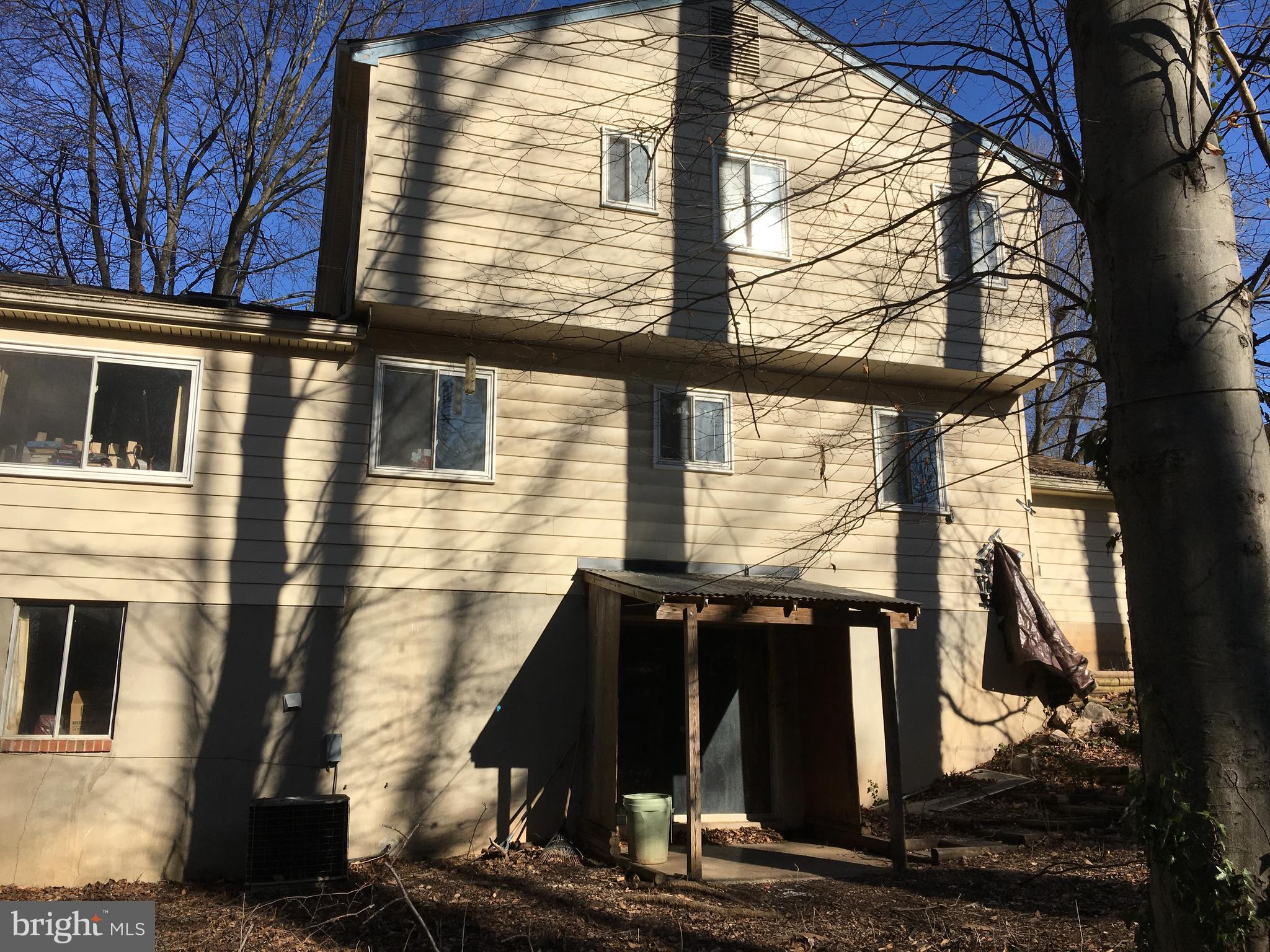 BURKE STATION SQUARE - Residential