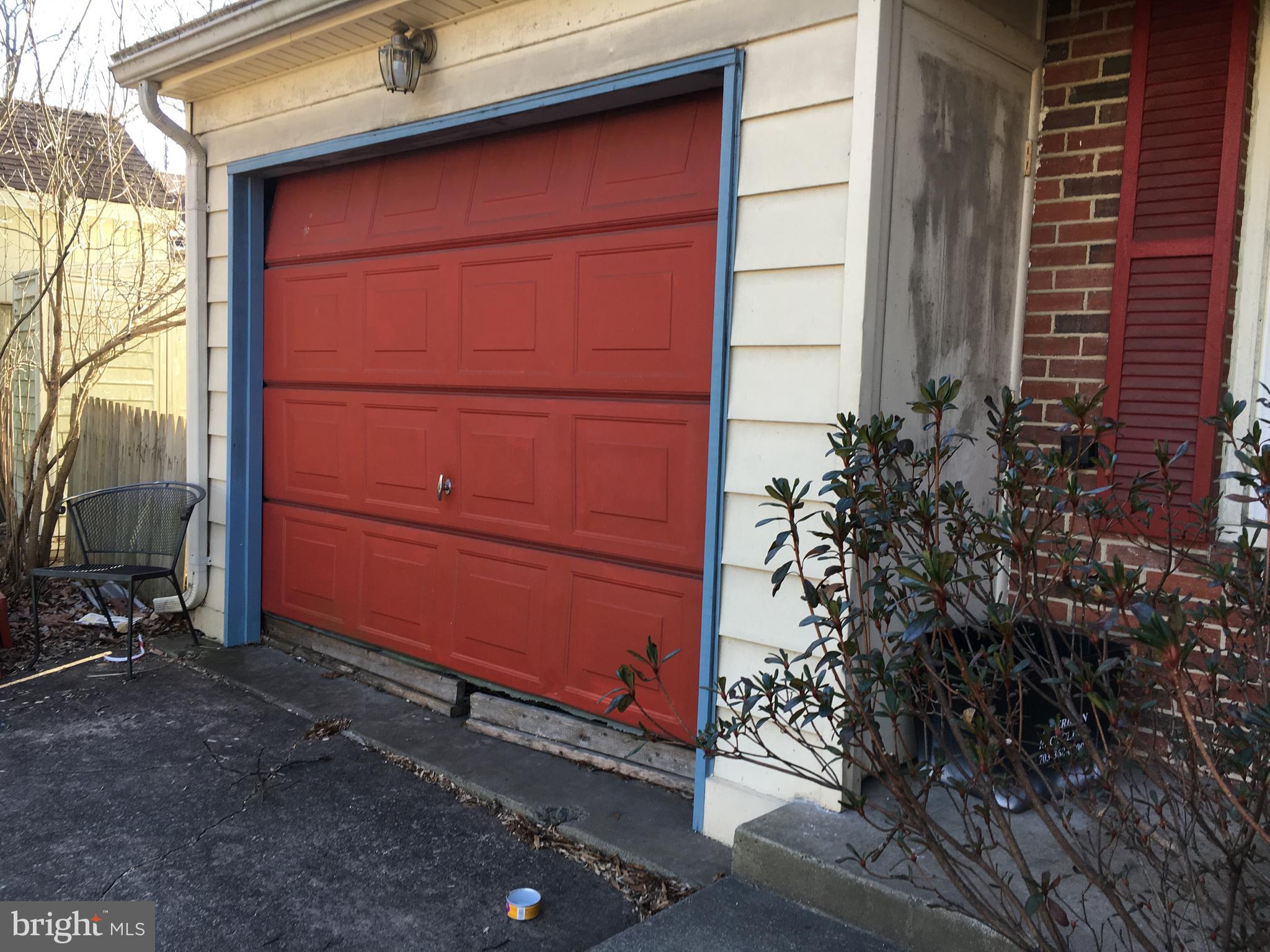 BURKE STATION SQUARE - Residential