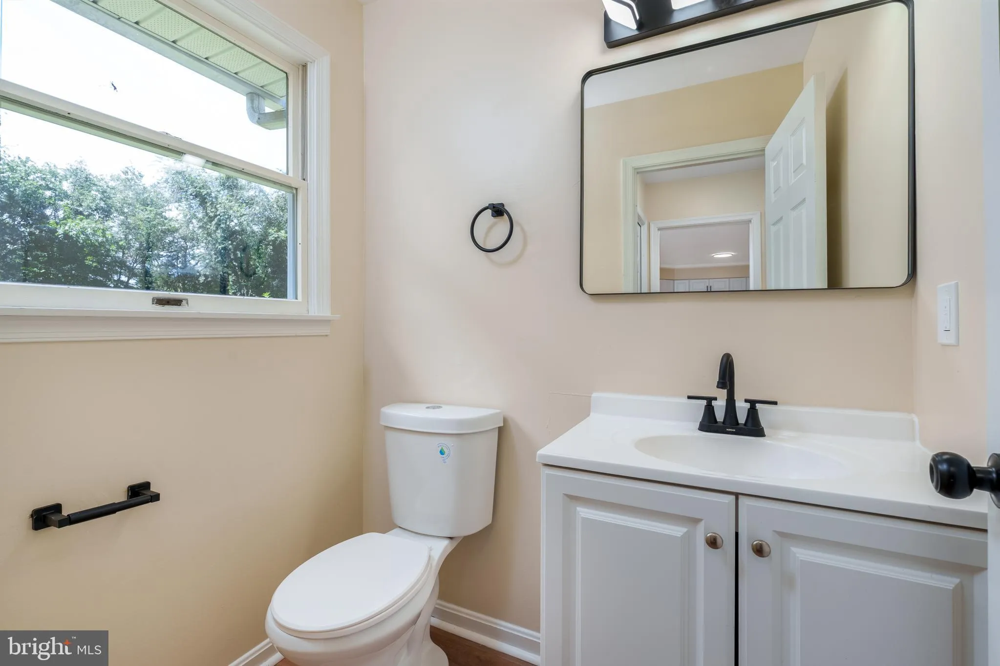 Dover, Delaware 19901, United States, 5 Bedrooms Bedrooms, ,3 BathroomsBathrooms,Residential,Active,174679