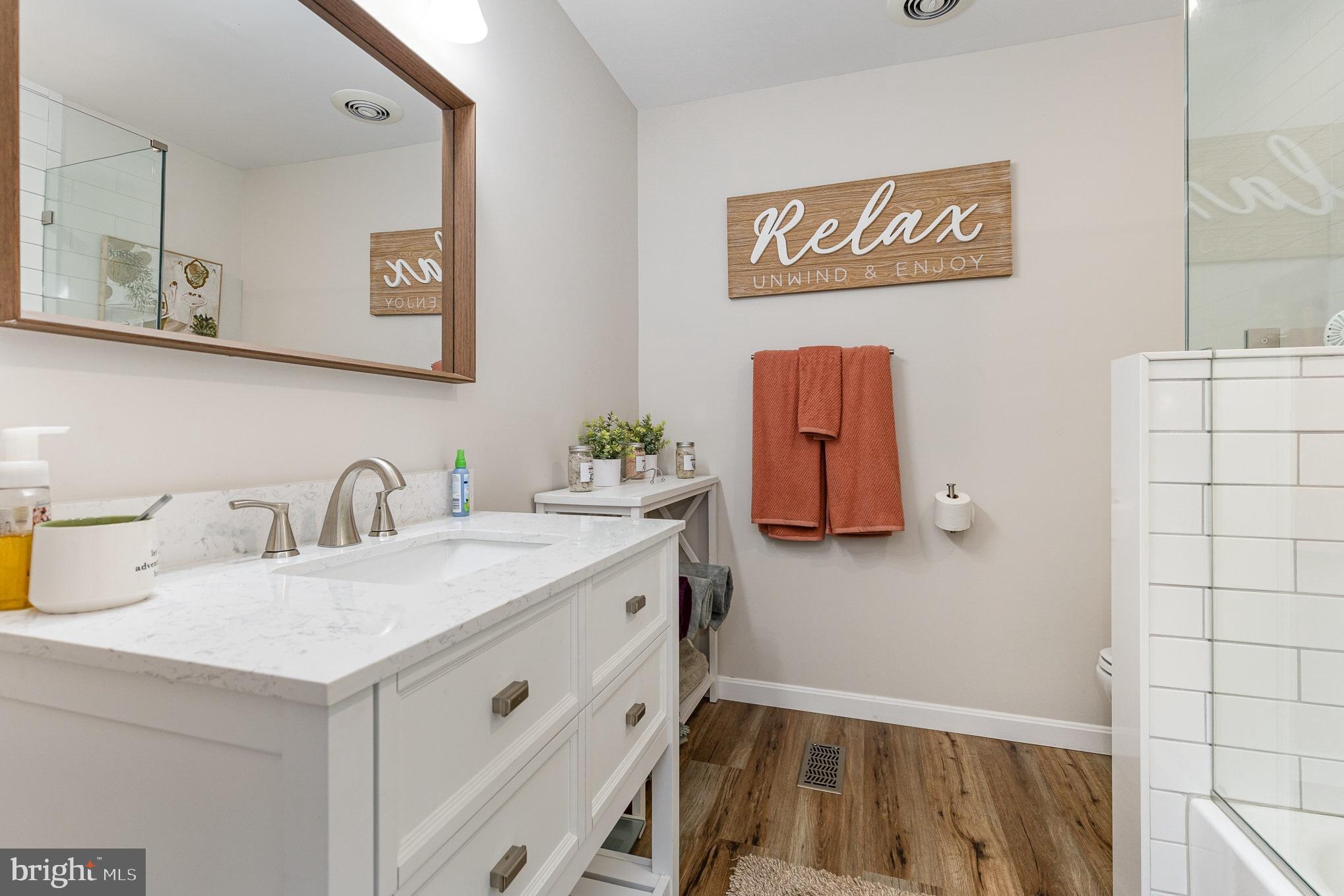 FAIRVIEW ACRES - Residential