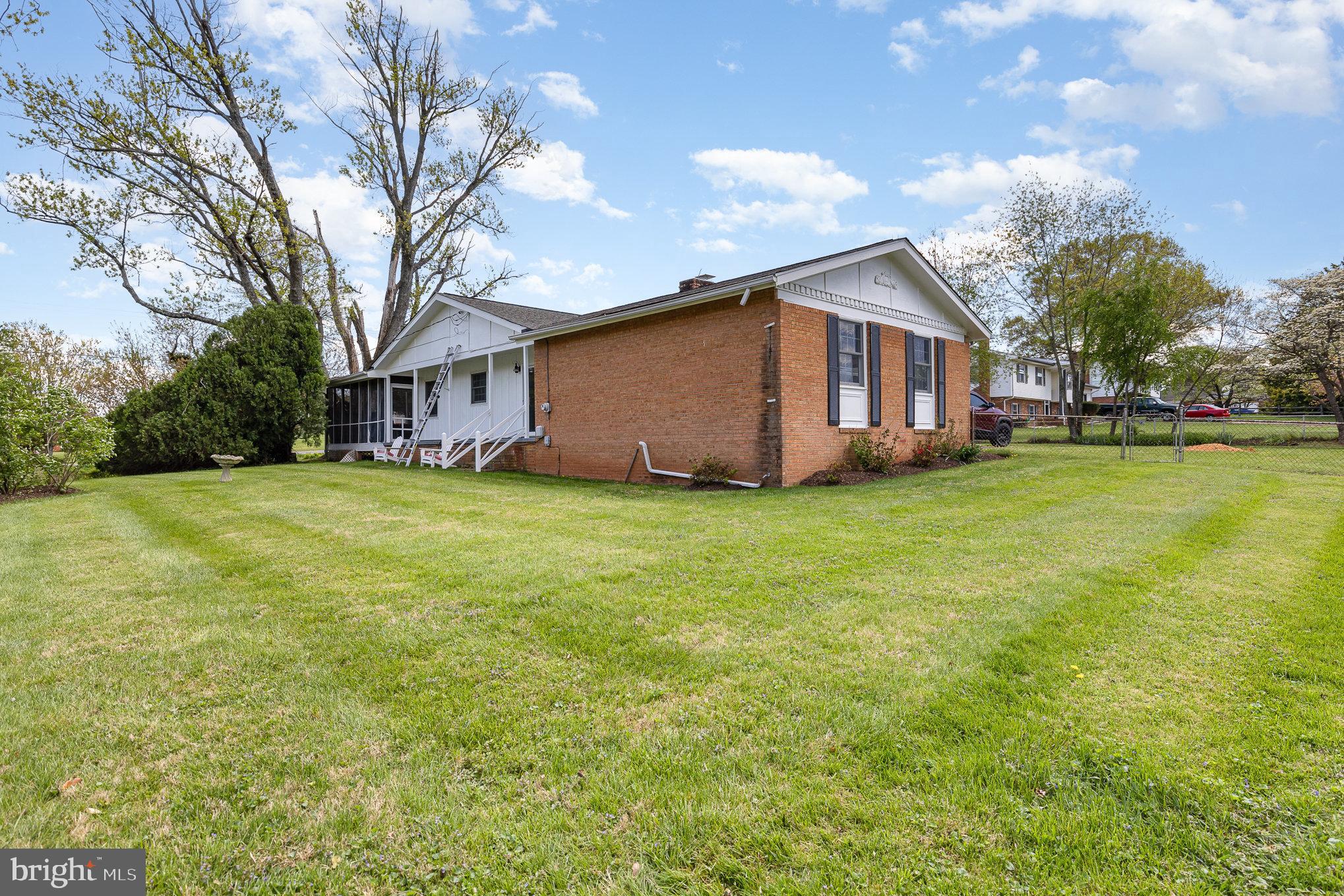 FAIRVIEW ACRES - Residential