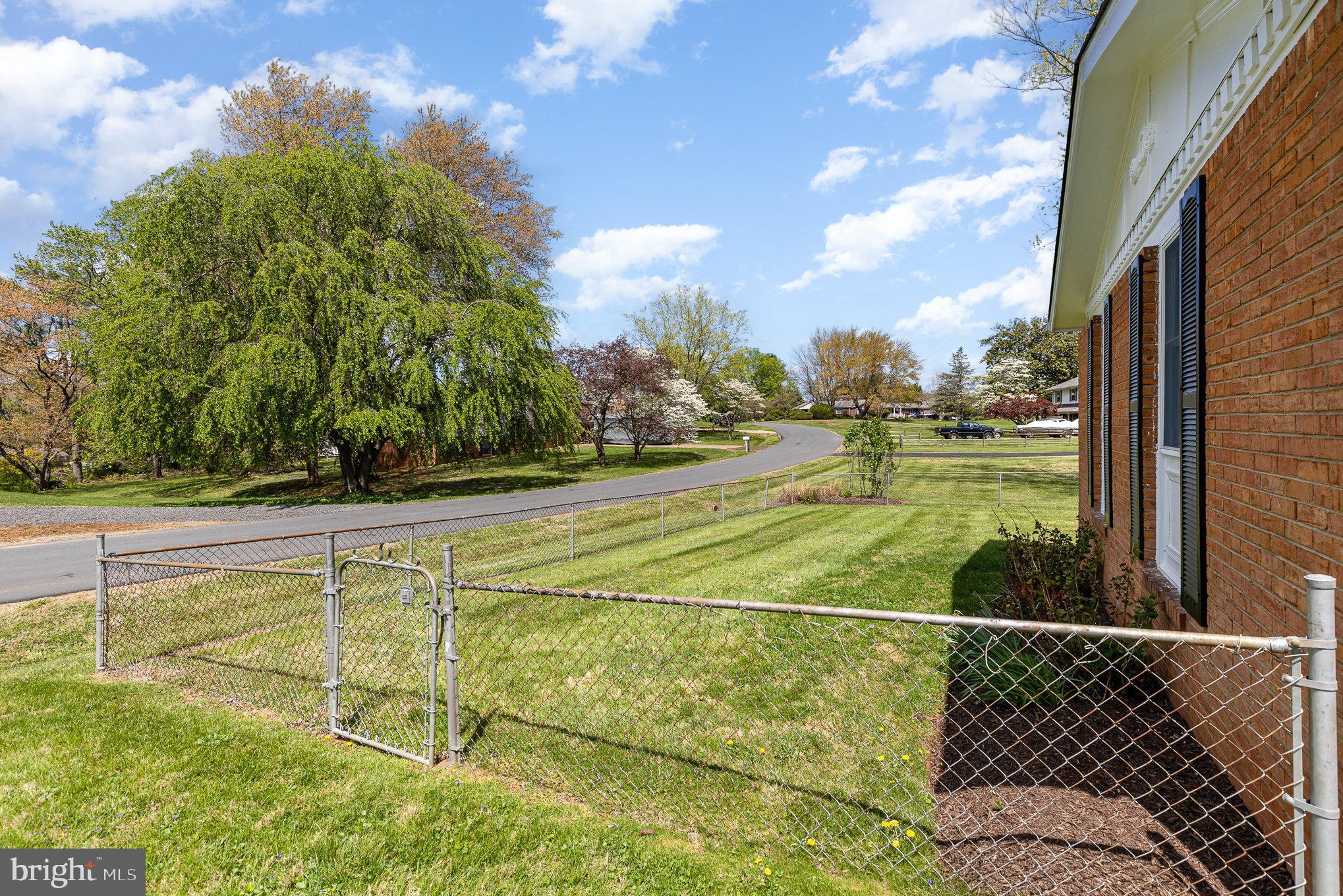 FAIRVIEW ACRES - Residential