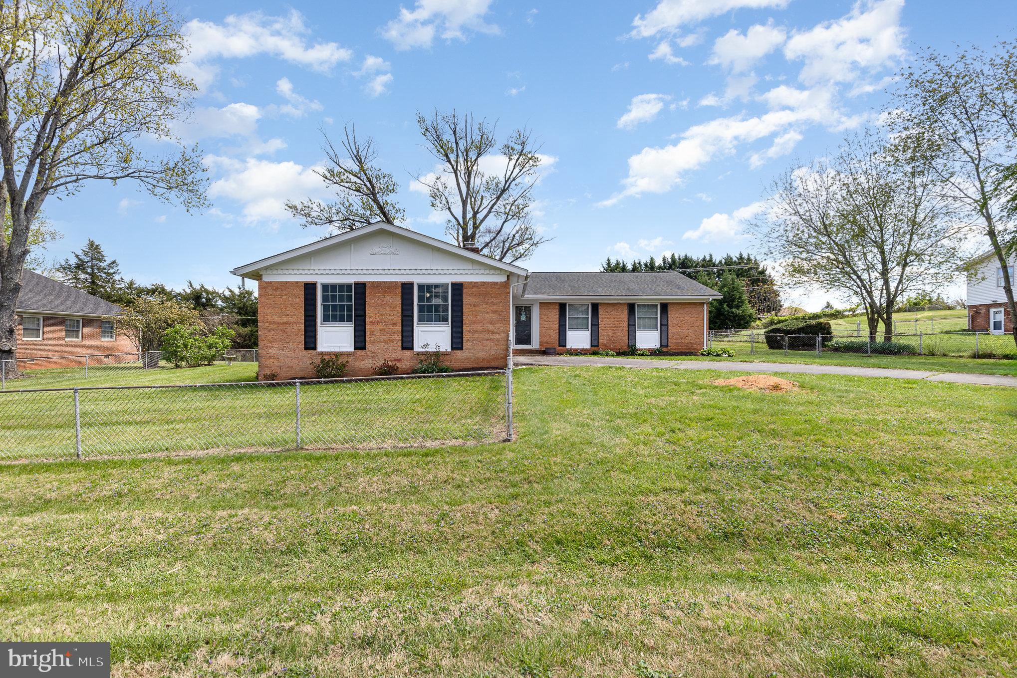 FAIRVIEW ACRES - Residential