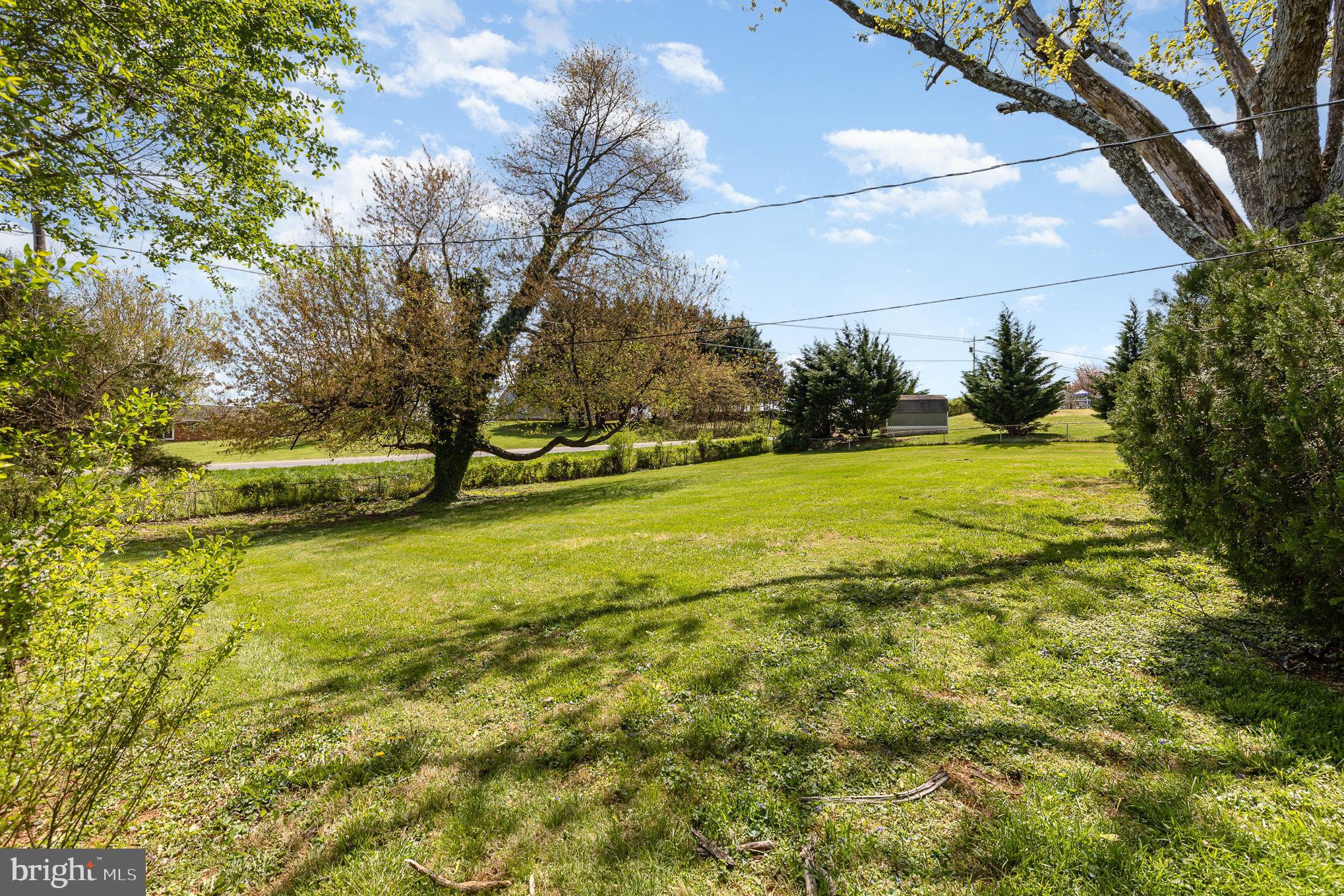 FAIRVIEW ACRES - Residential