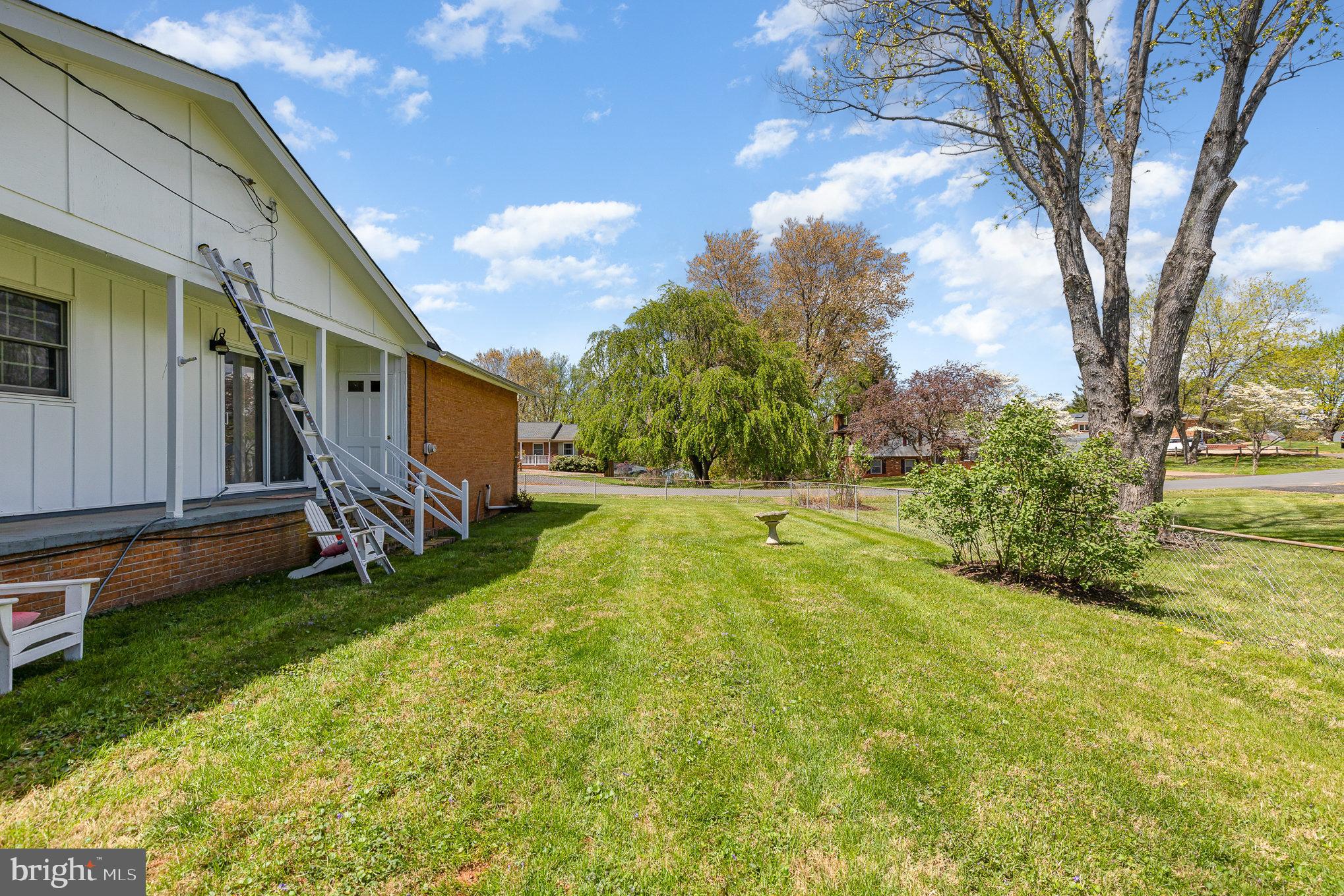 FAIRVIEW ACRES - Residential