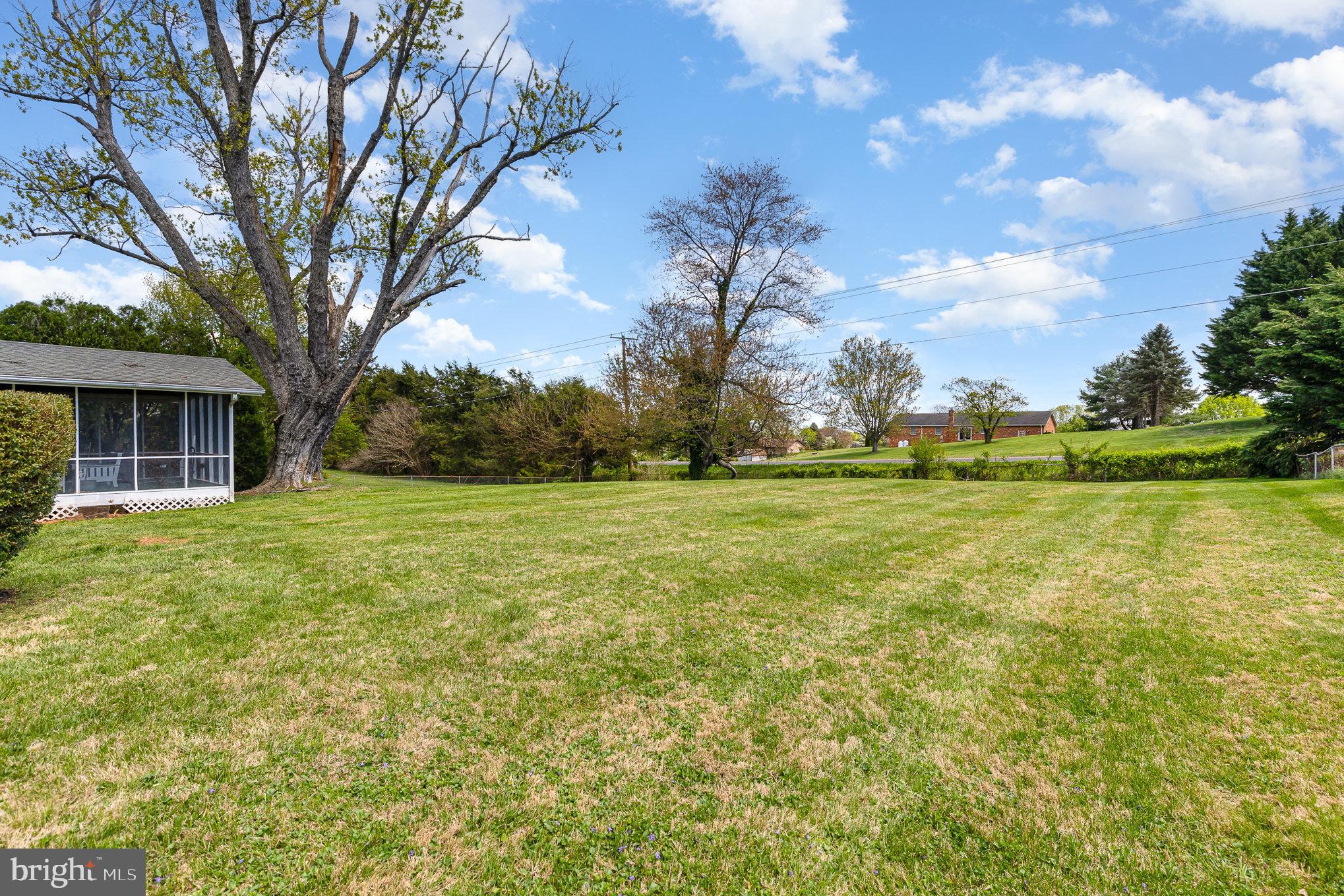 FAIRVIEW ACRES - Residential