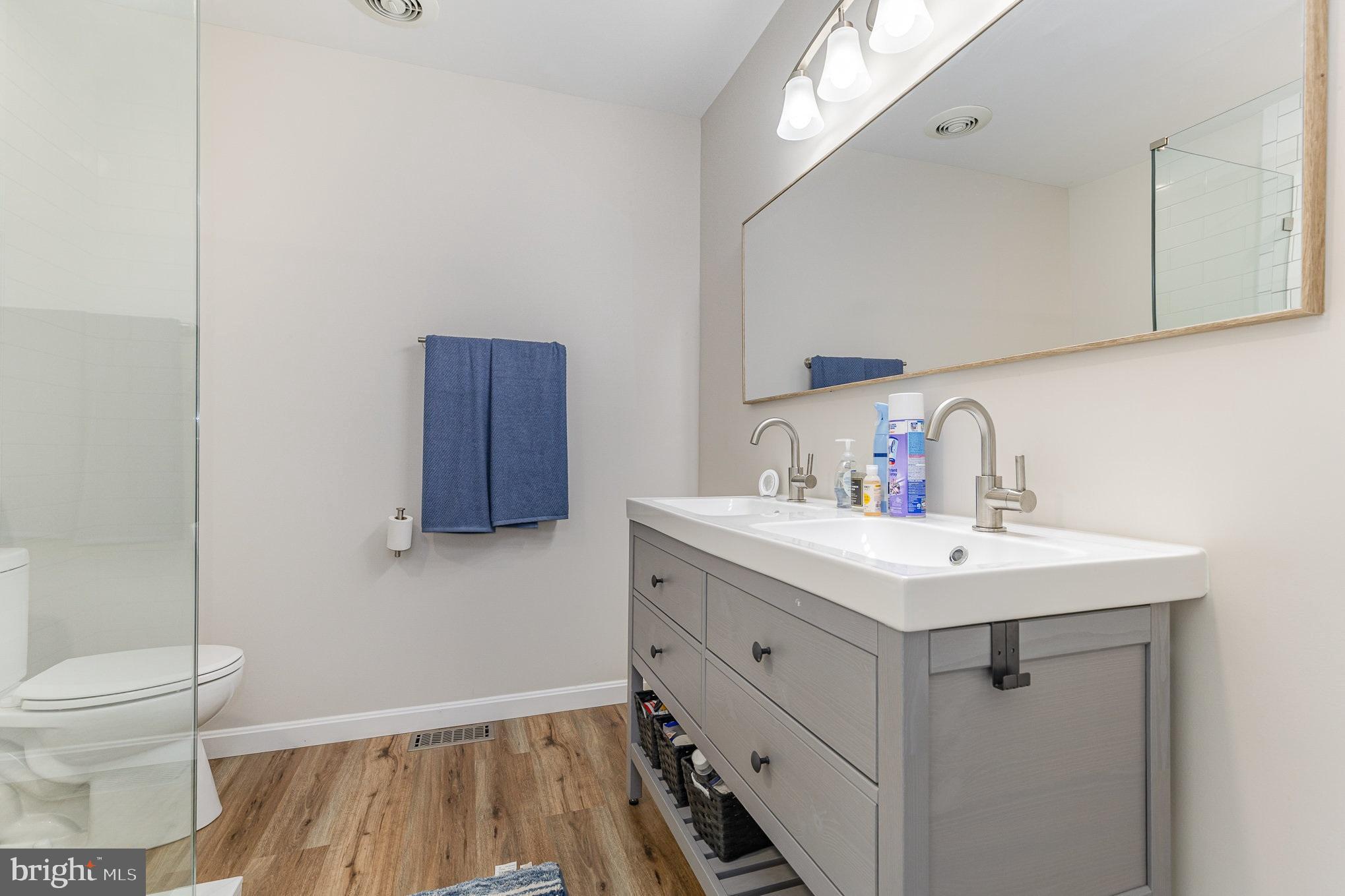 FAIRVIEW ACRES - Residential