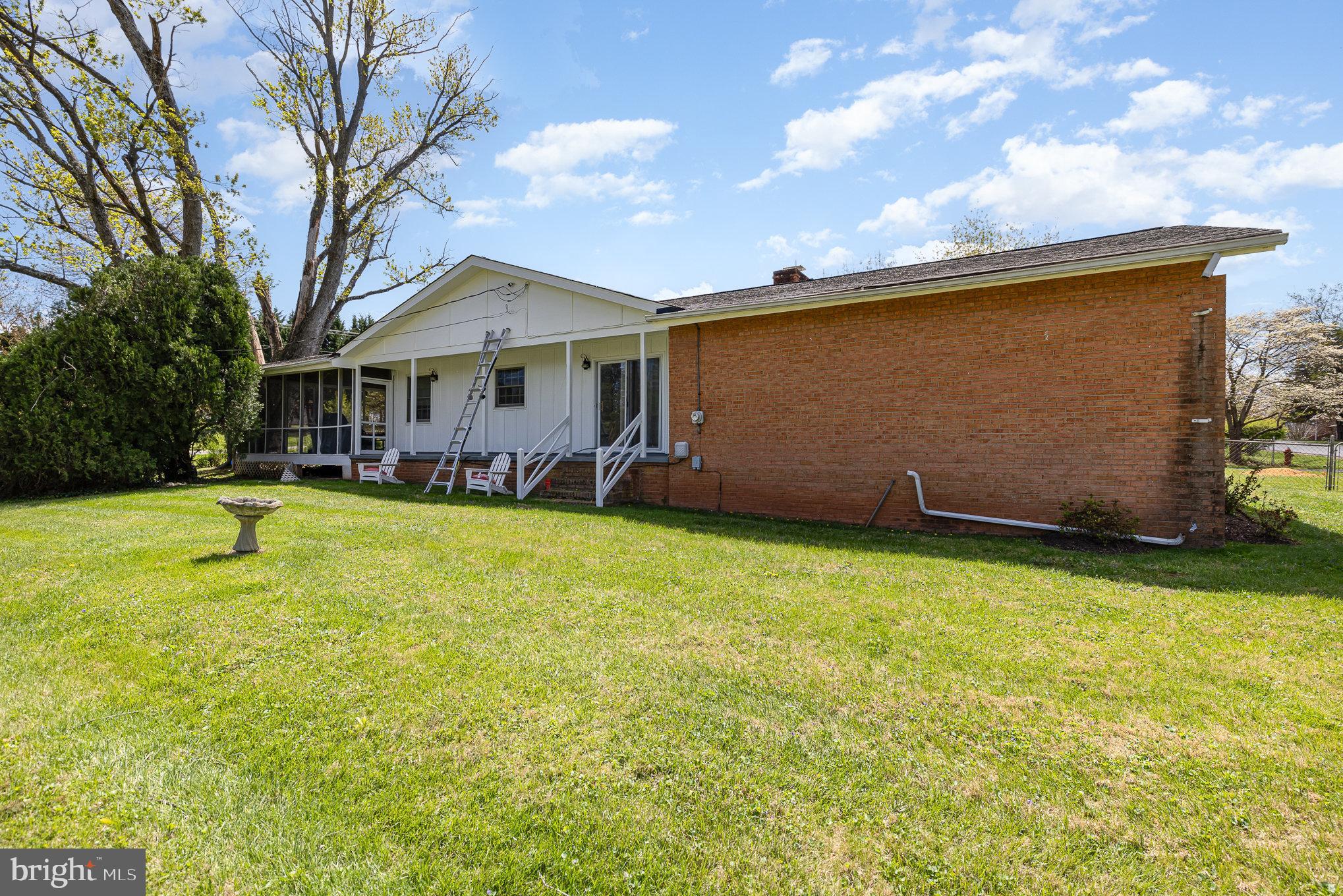 FAIRVIEW ACRES - Residential