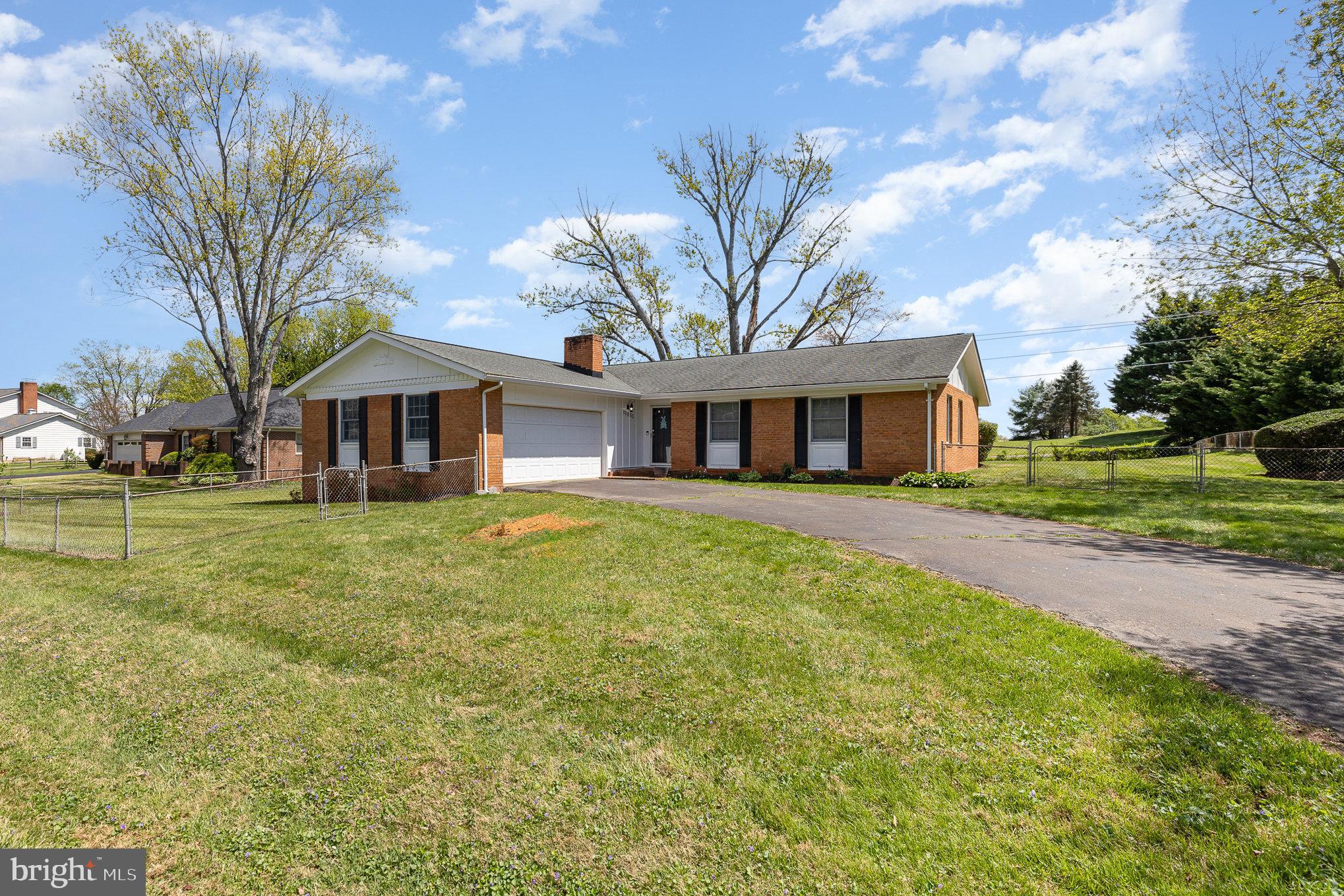 FAIRVIEW ACRES - Residential