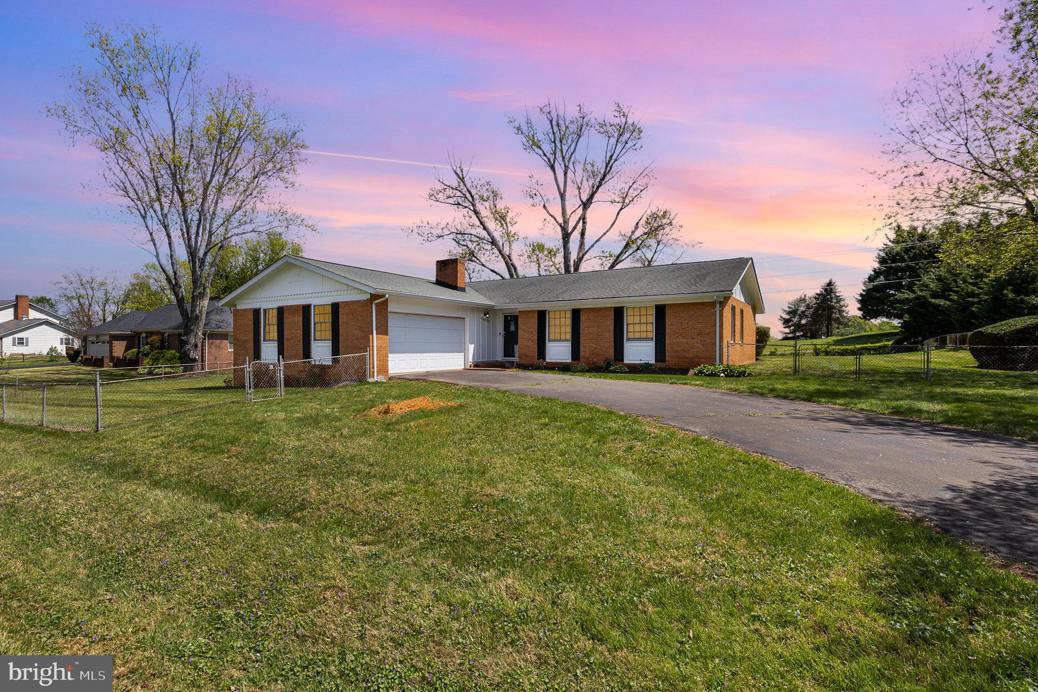 FAIRVIEW ACRES - Residential