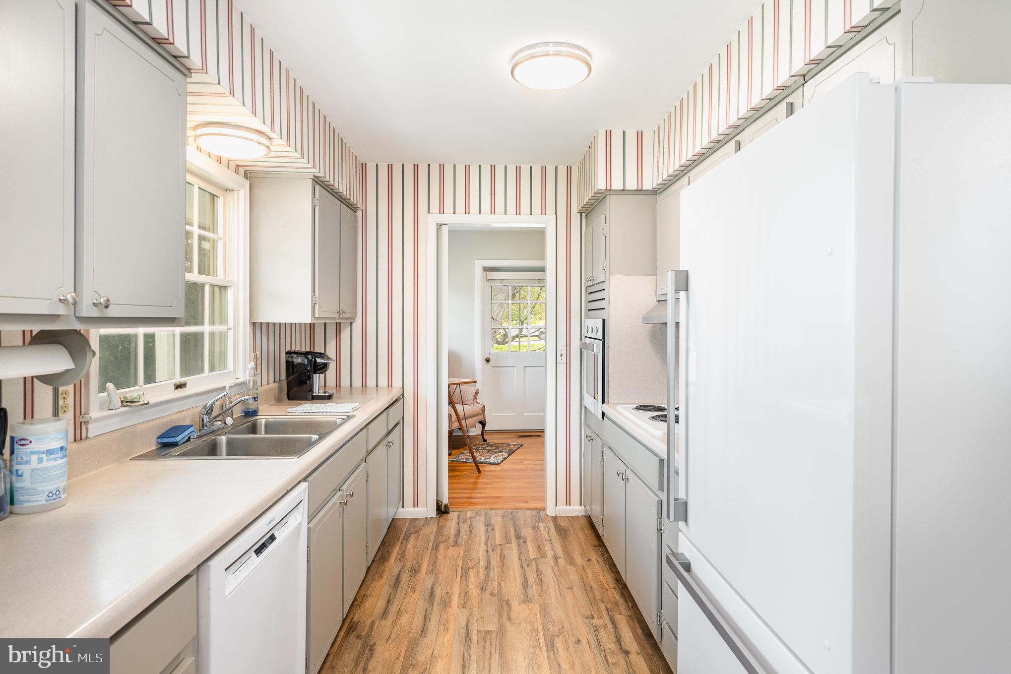 FAIRVIEW ACRES - Residential