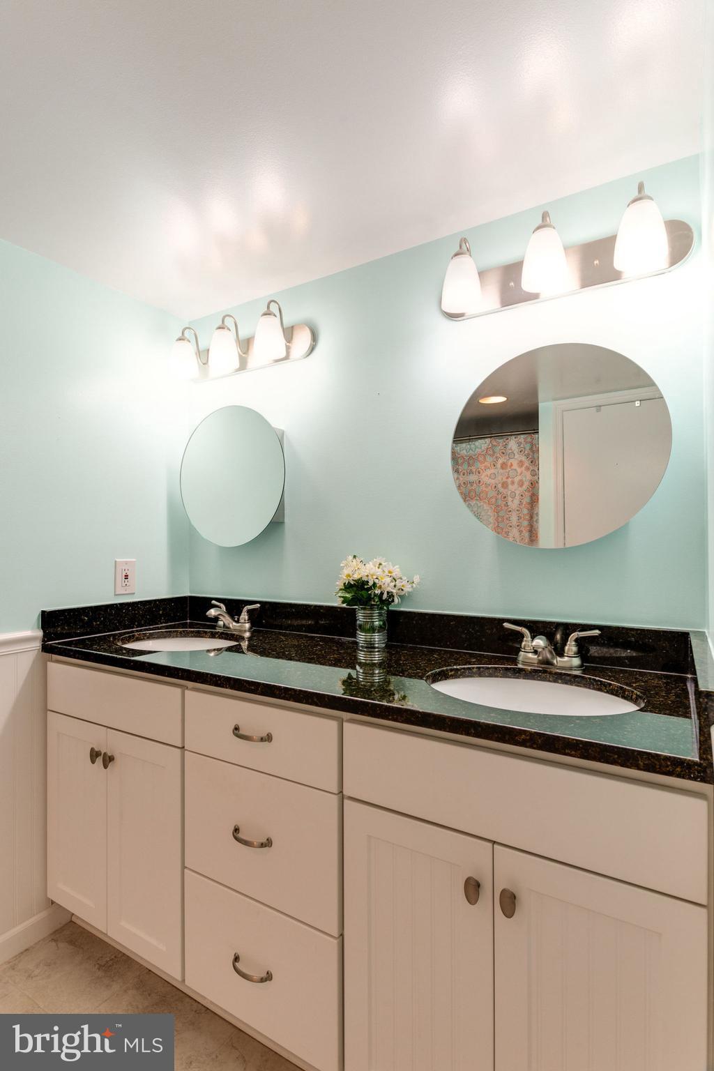 THE PLAZA - Residential