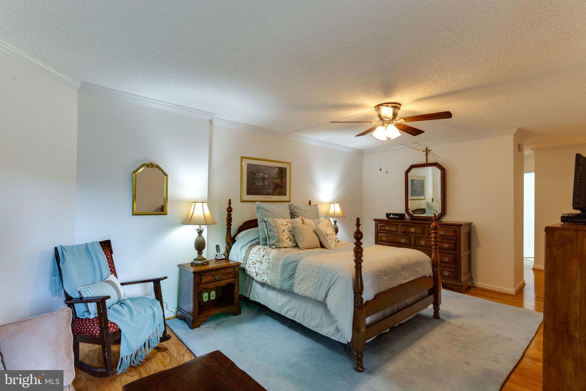 THE PLAZA - Residential