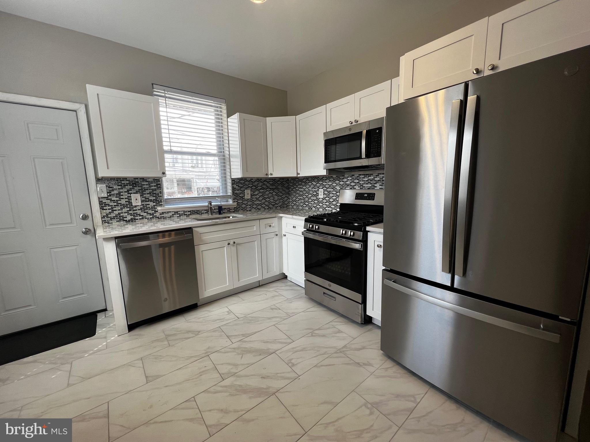 STRAWBERRY MANSION - Residential Lease