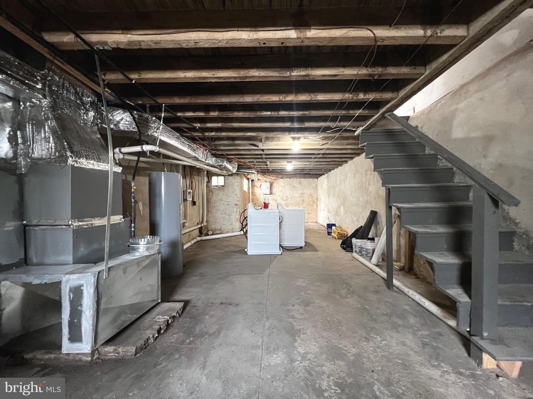 STRAWBERRY MANSION - Residential Lease