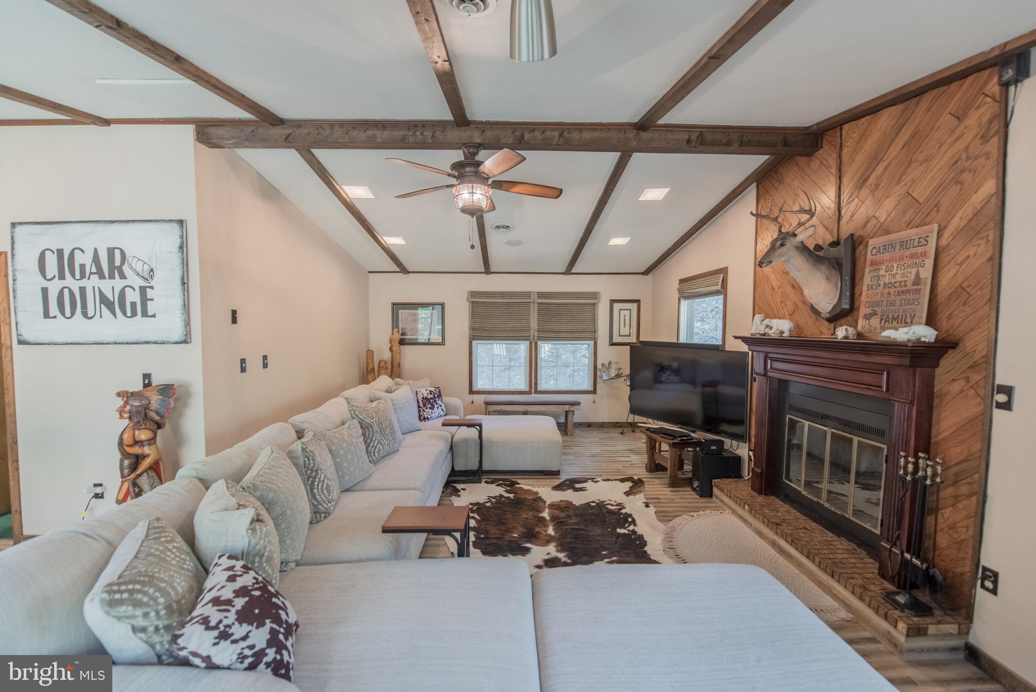 RIVER RIDGE - Residential