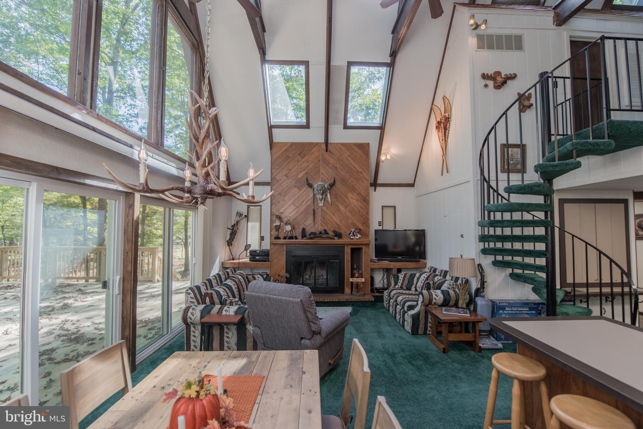 RIVER RIDGE - Residential