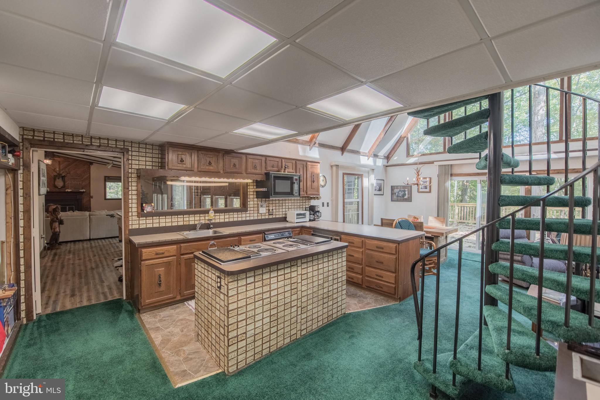 RIVER RIDGE - Residential