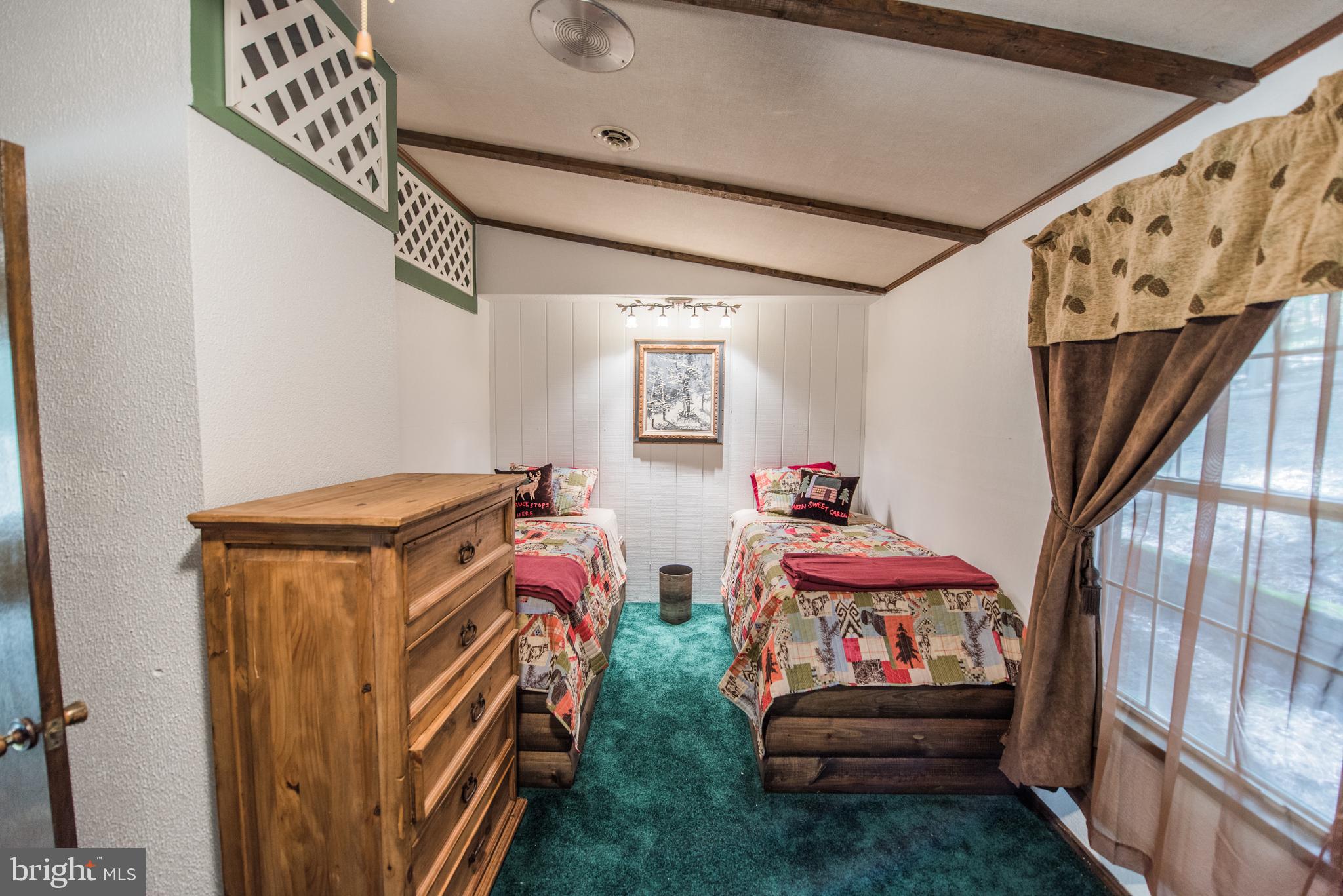 RIVER RIDGE - Residential