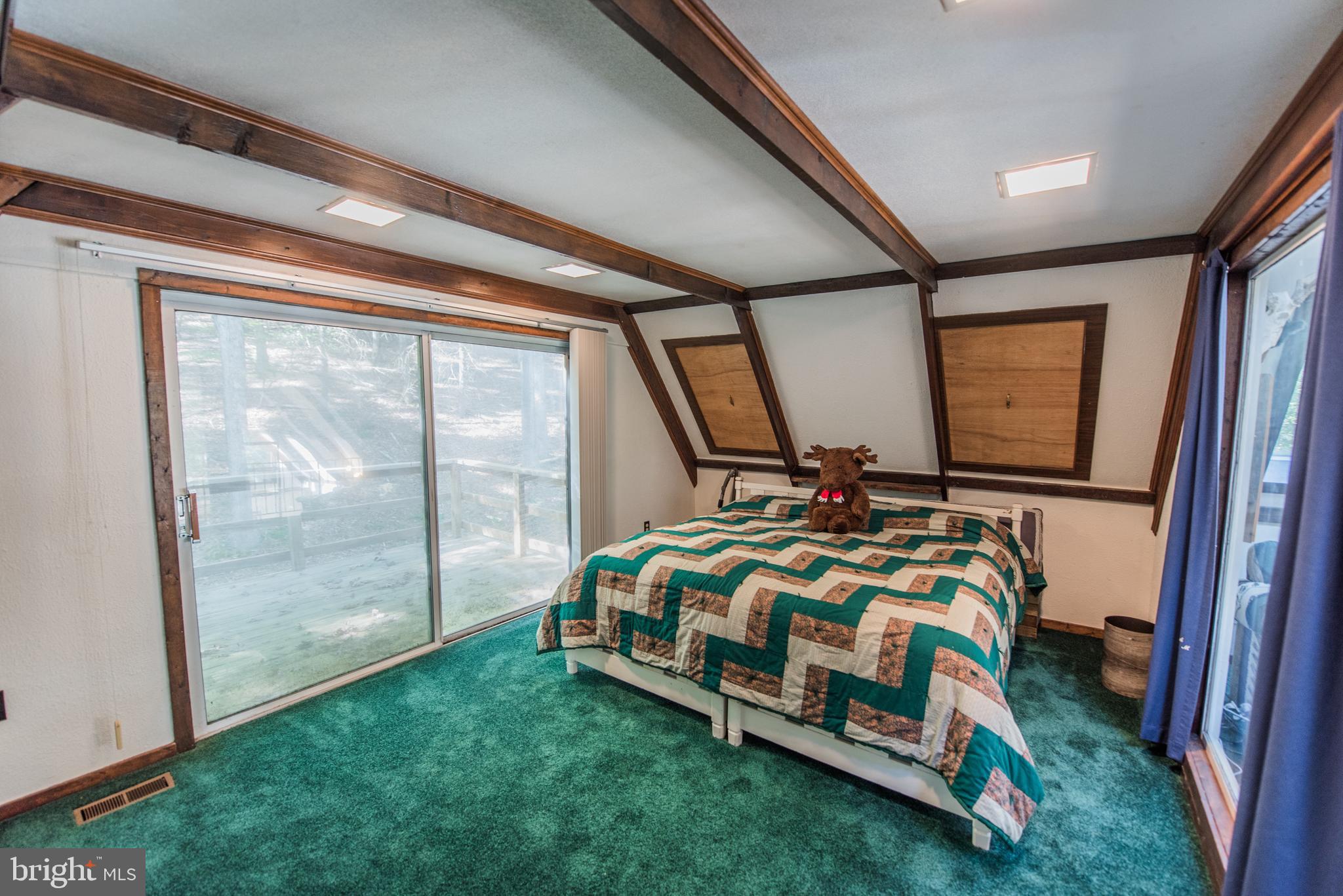 RIVER RIDGE - Residential