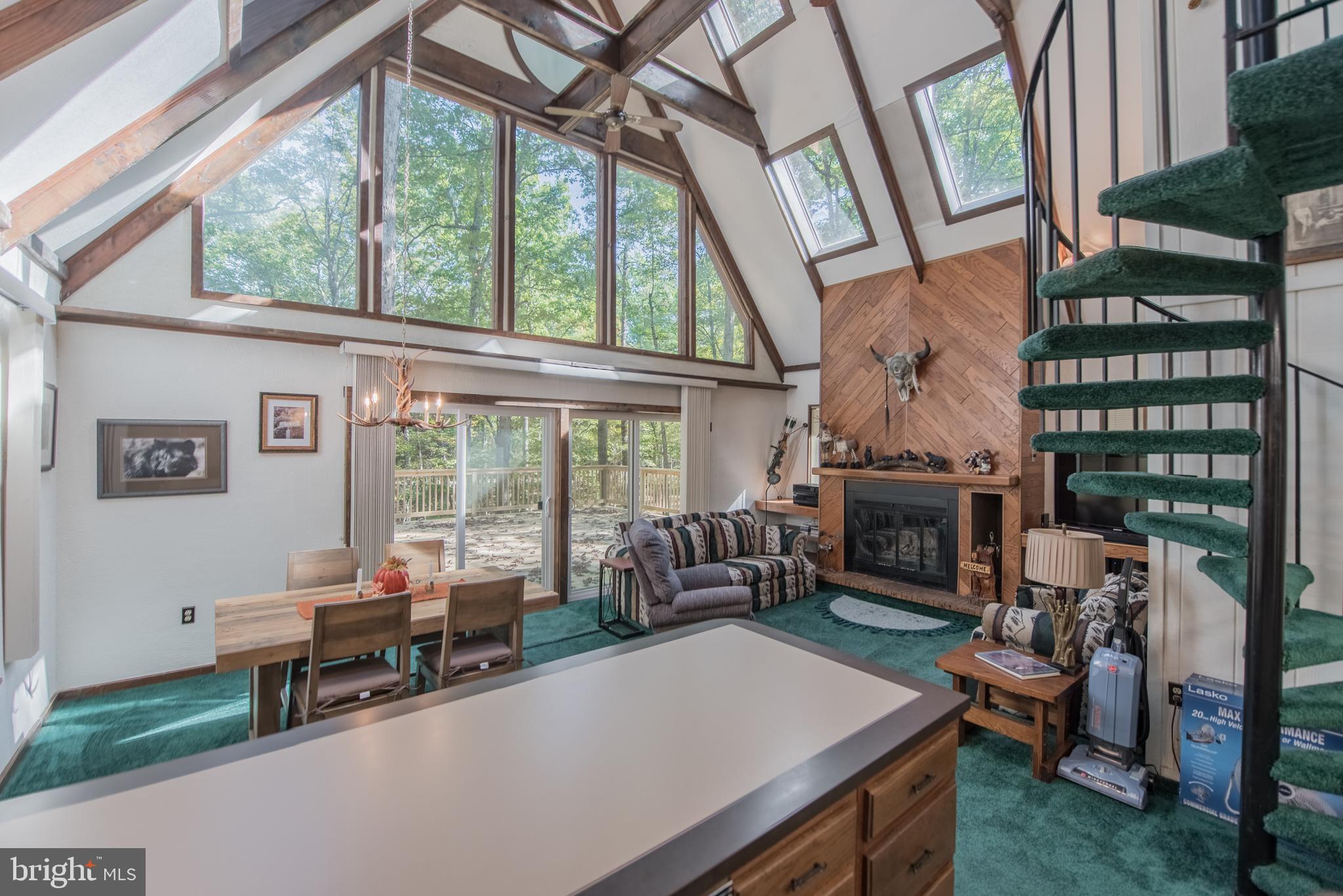 RIVER RIDGE - Residential