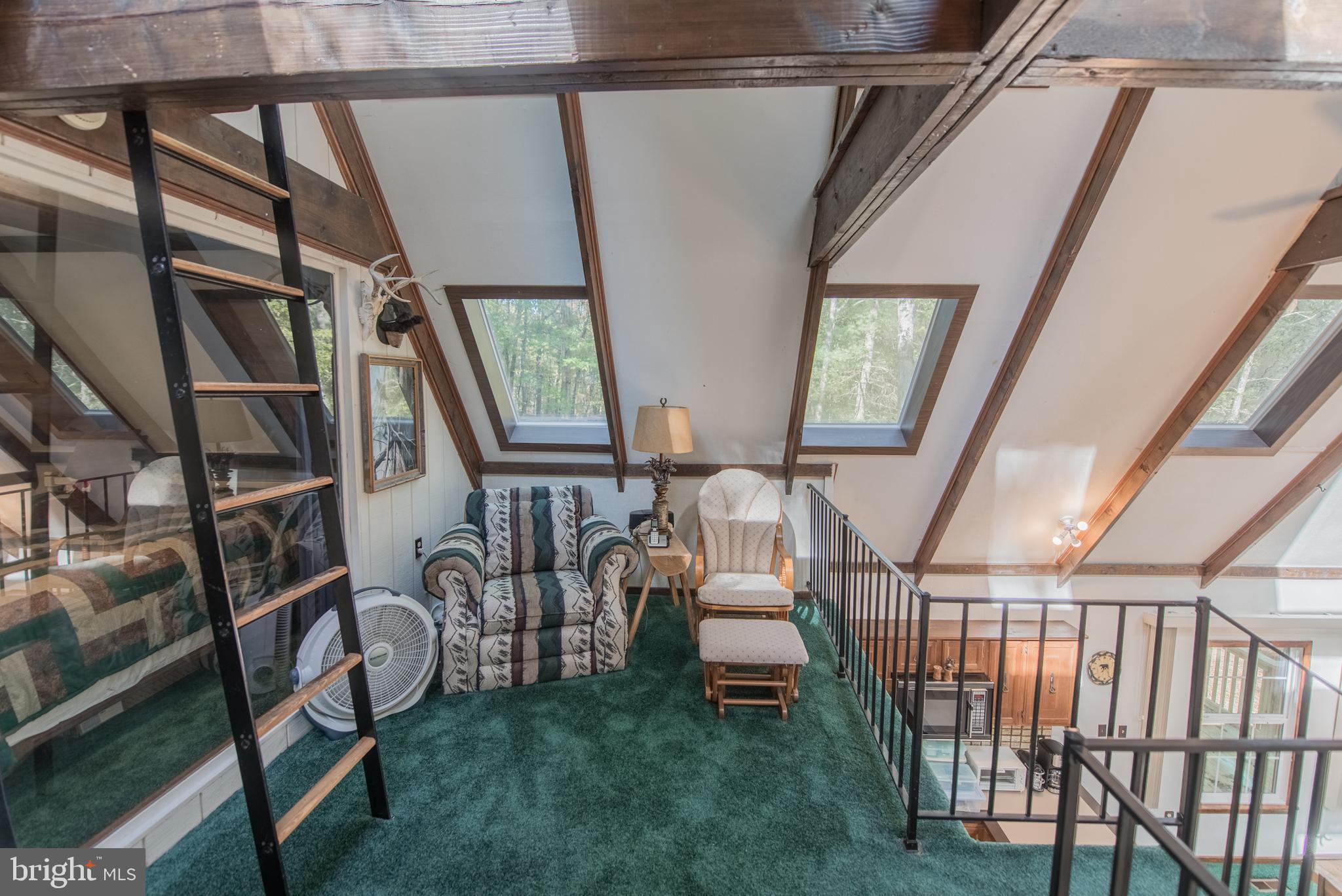 RIVER RIDGE - Residential