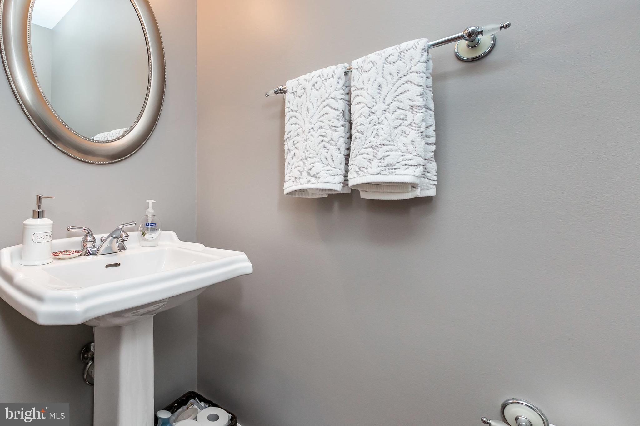 LOCUST POINT - Residential