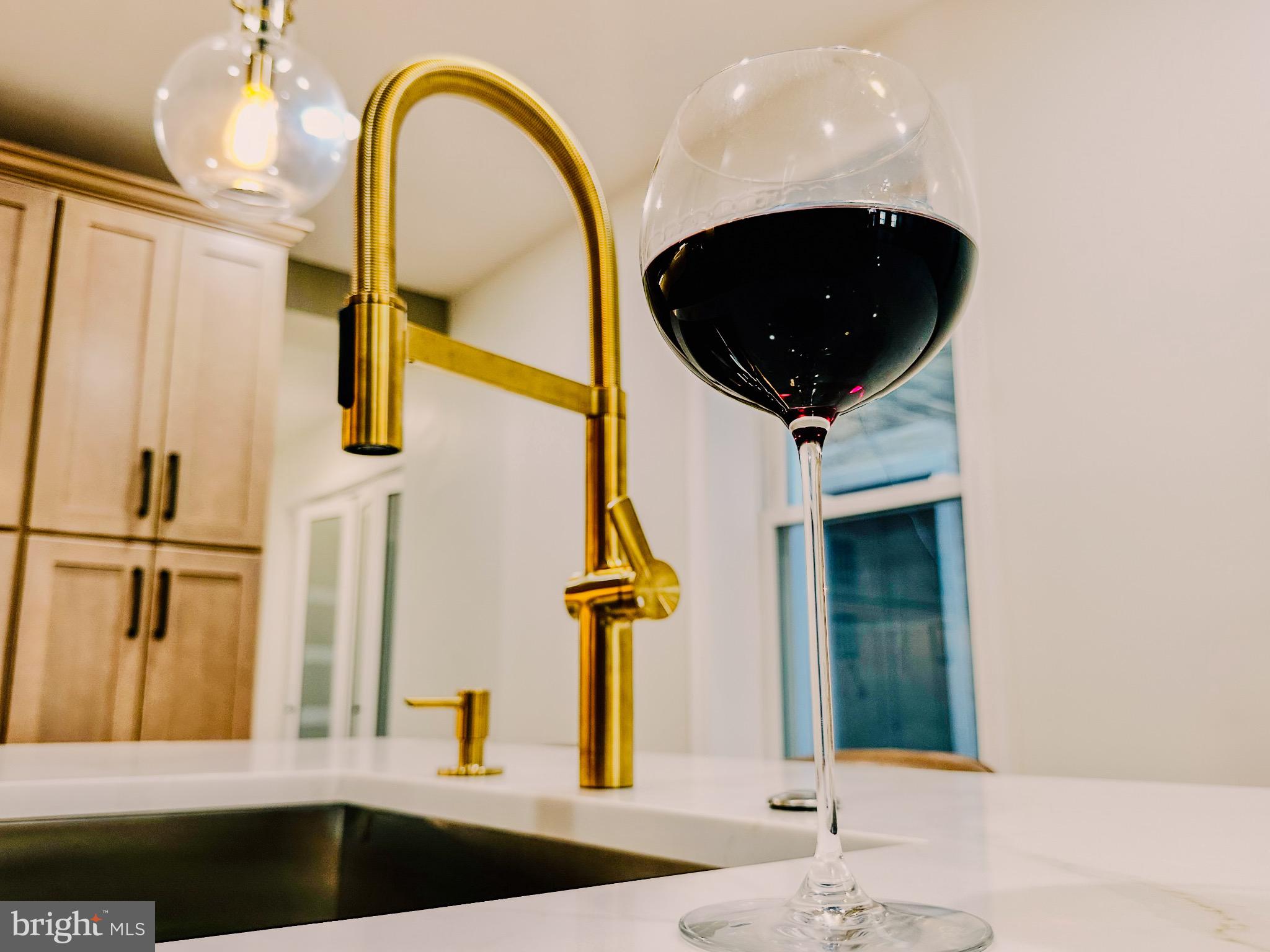 GRADUATE HOSPITAL - Residential