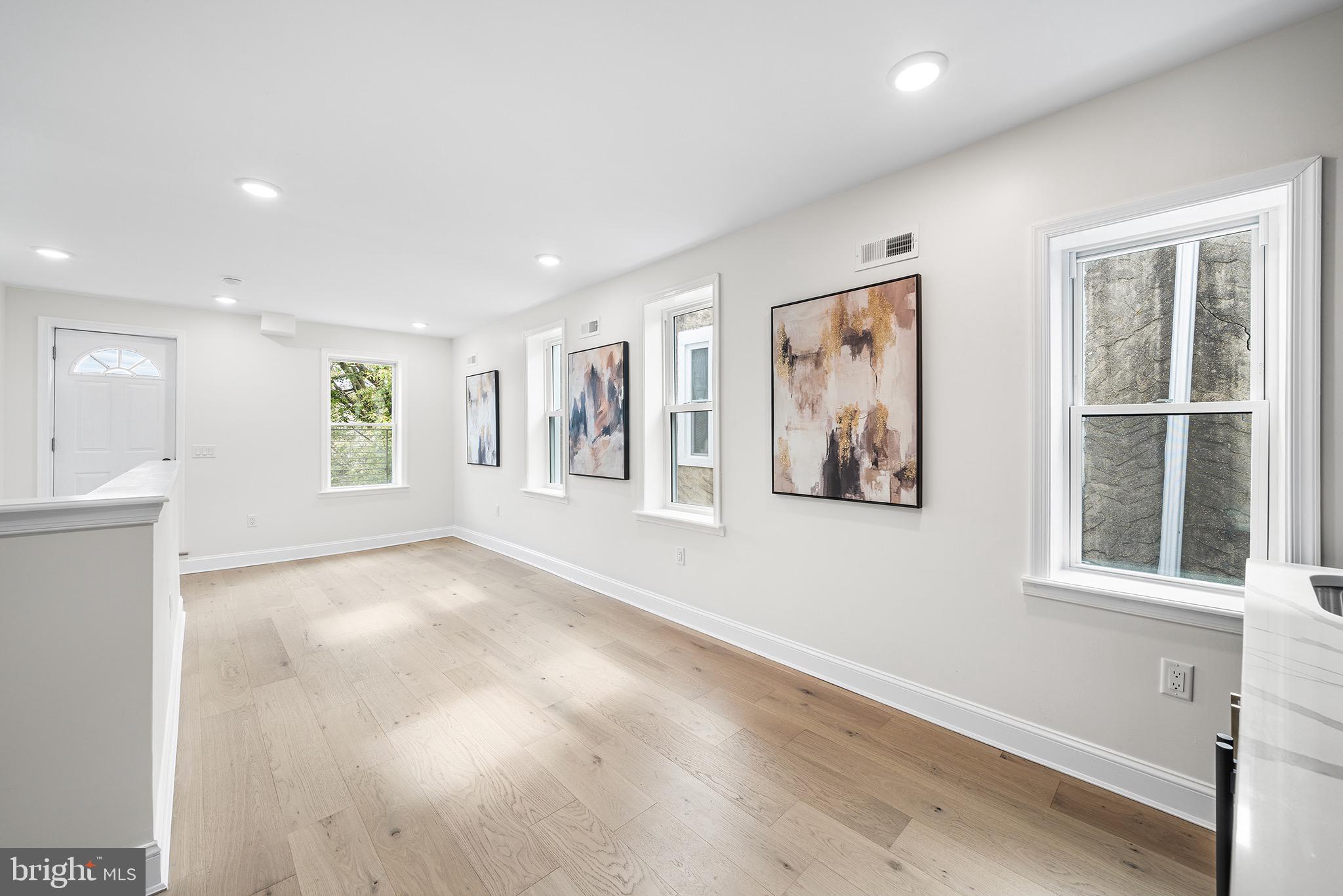 GRADUATE HOSPITAL - Residential