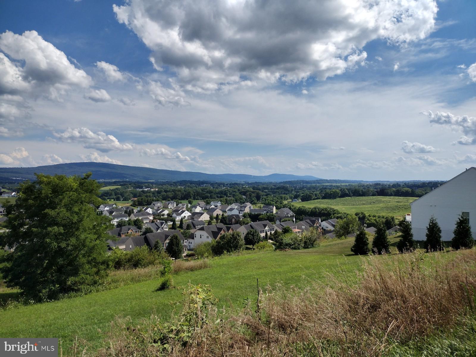 SPRING RUN ESTATES - Land