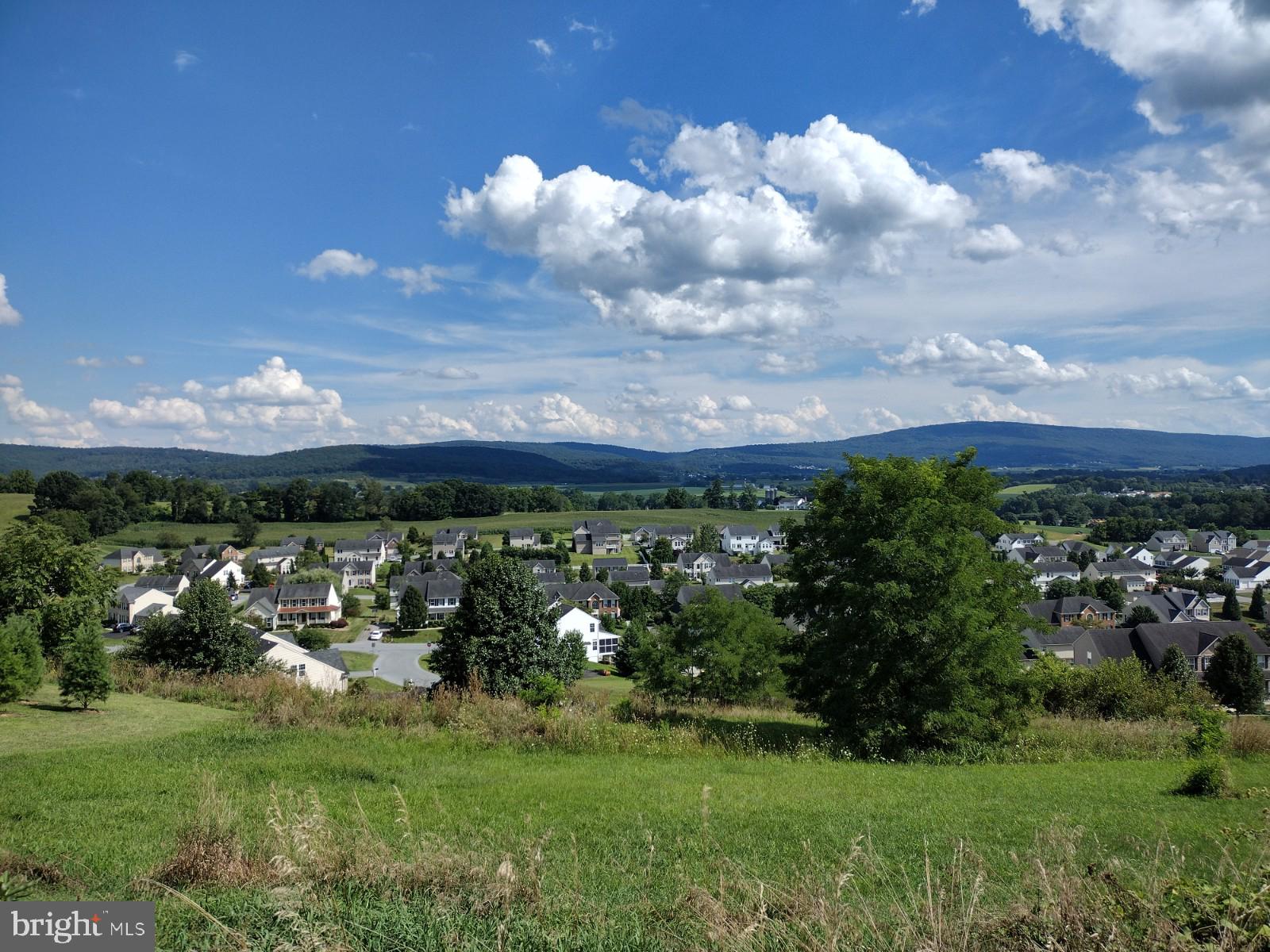 SPRING RUN ESTATES - Land