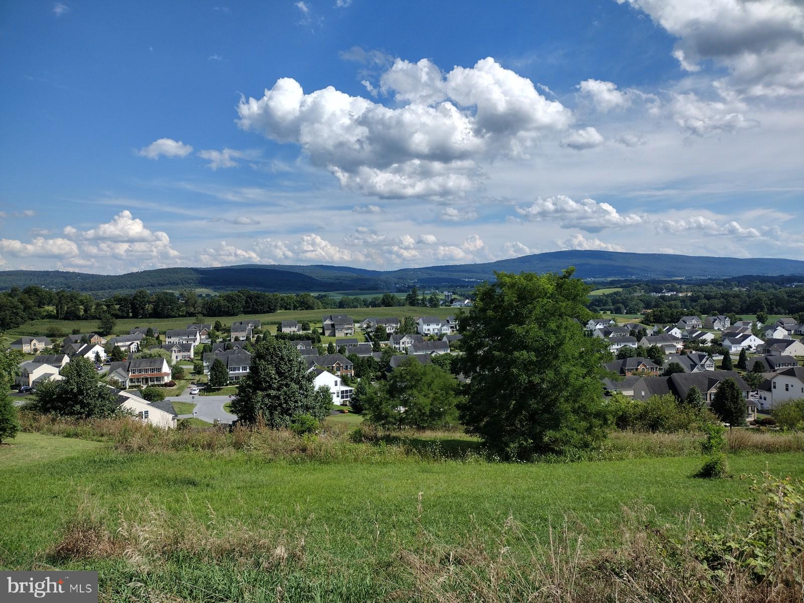 SPRING RUN ESTATES - Land