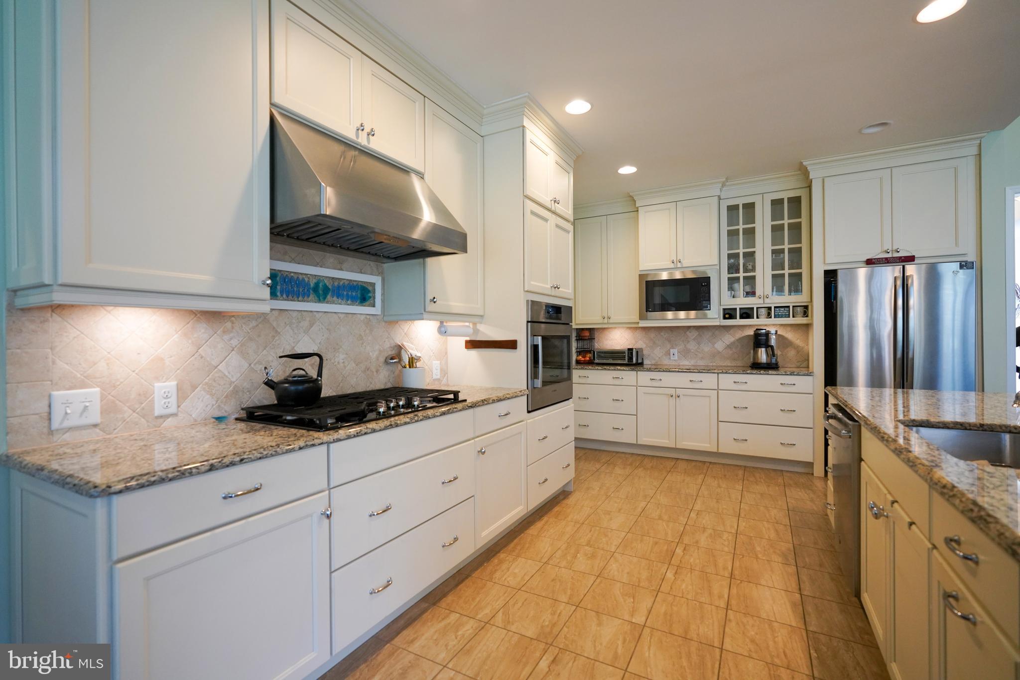 TIDEWATER LANDING - Residential