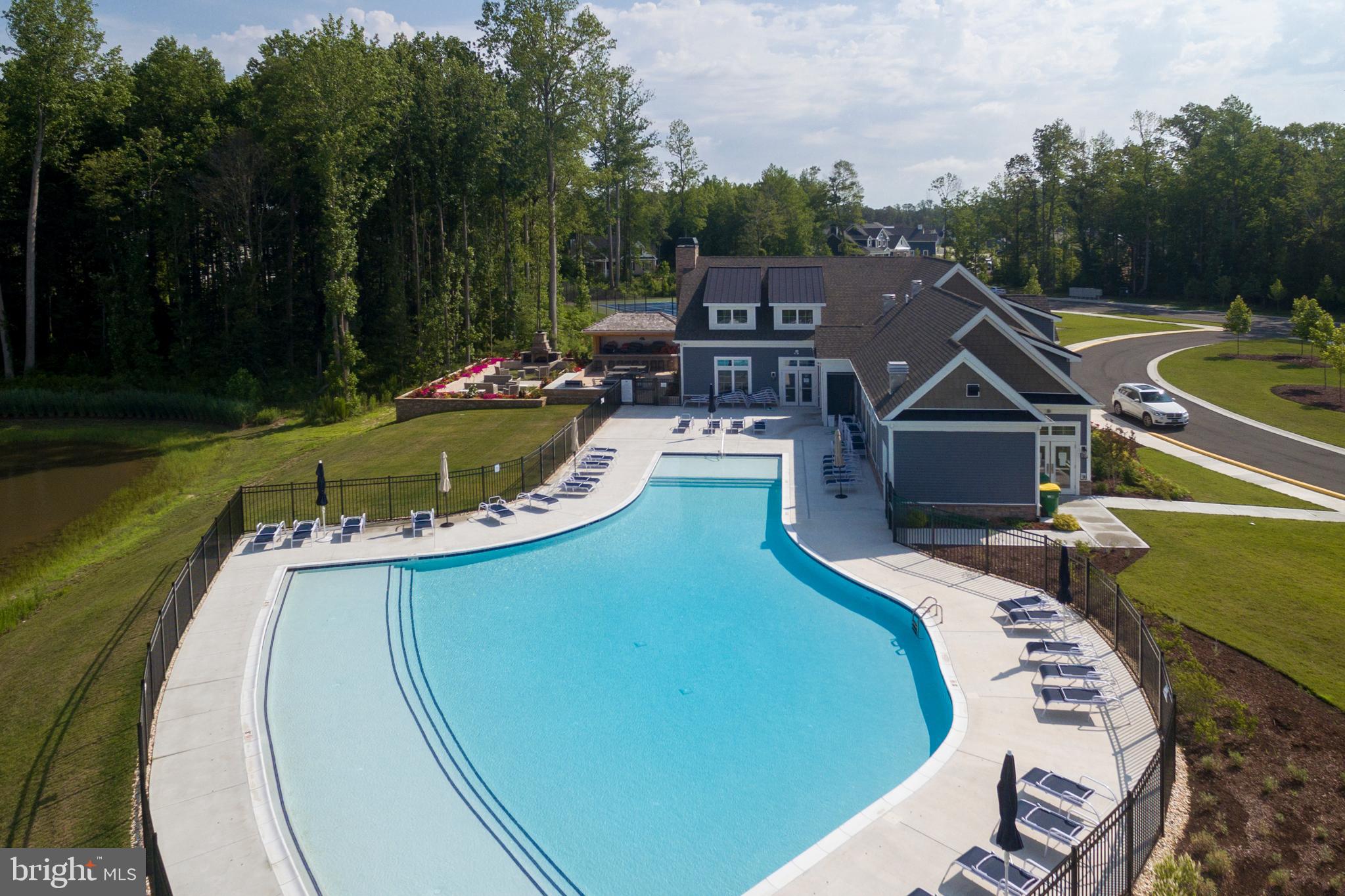 TIDEWATER LANDING - Residential