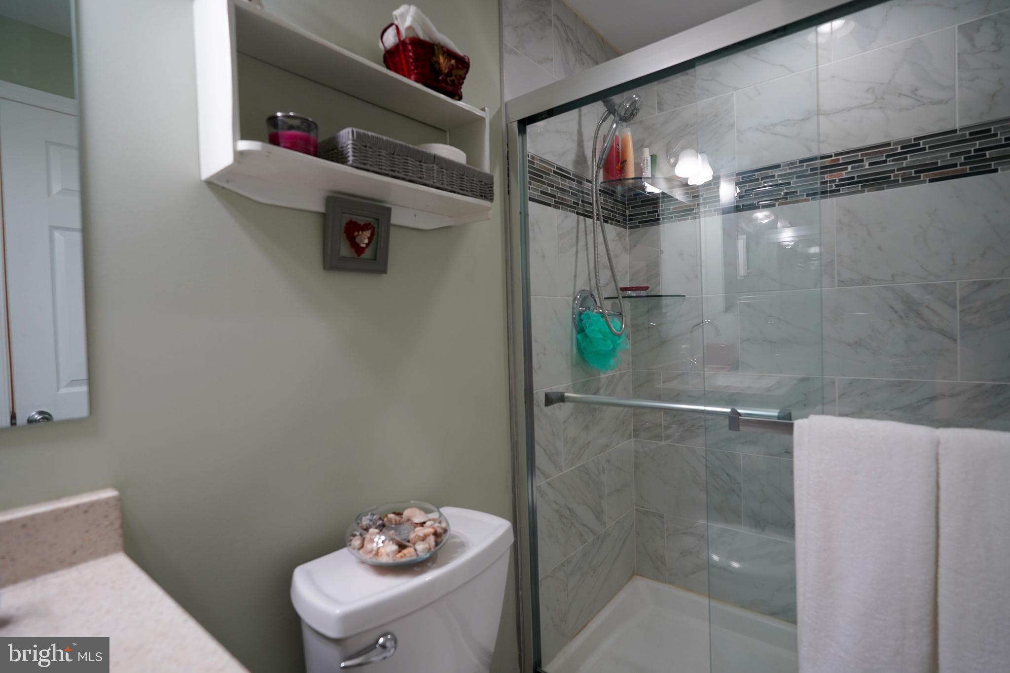 TIDEWATER LANDING - Residential