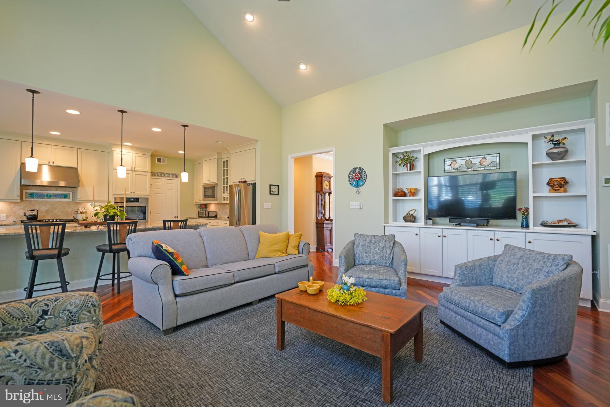 TIDEWATER LANDING - Residential