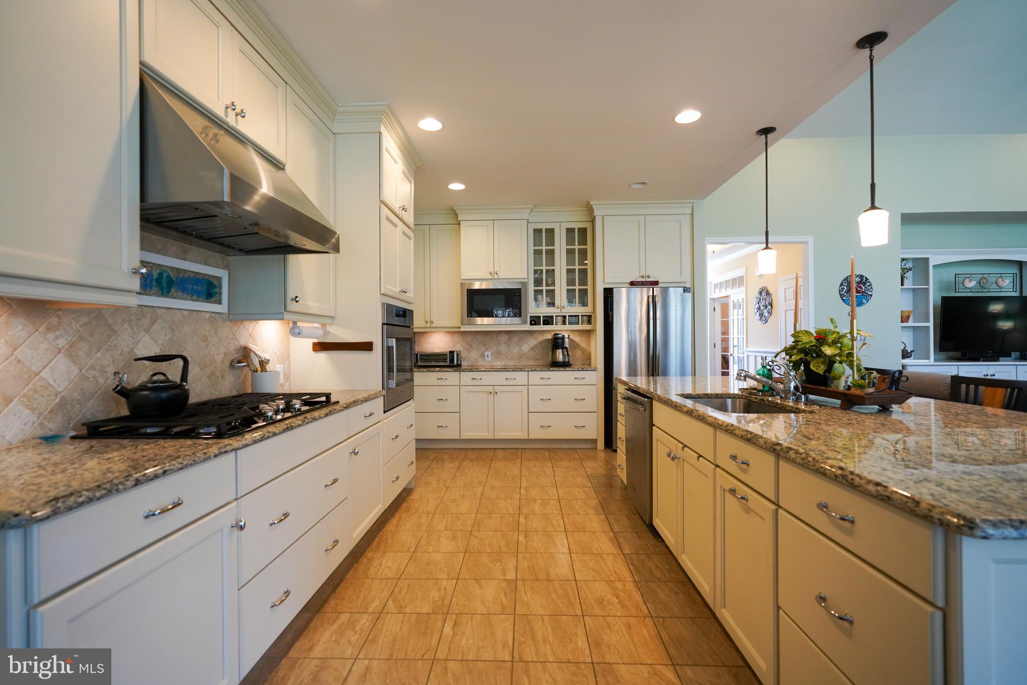 TIDEWATER LANDING - Residential