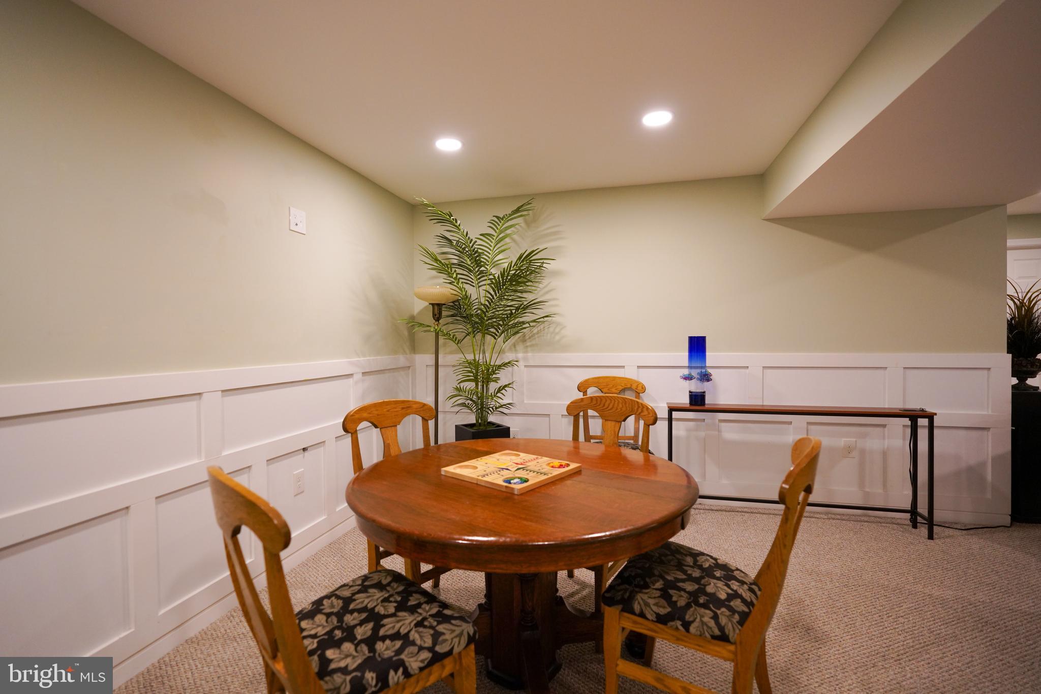 TIDEWATER LANDING - Residential