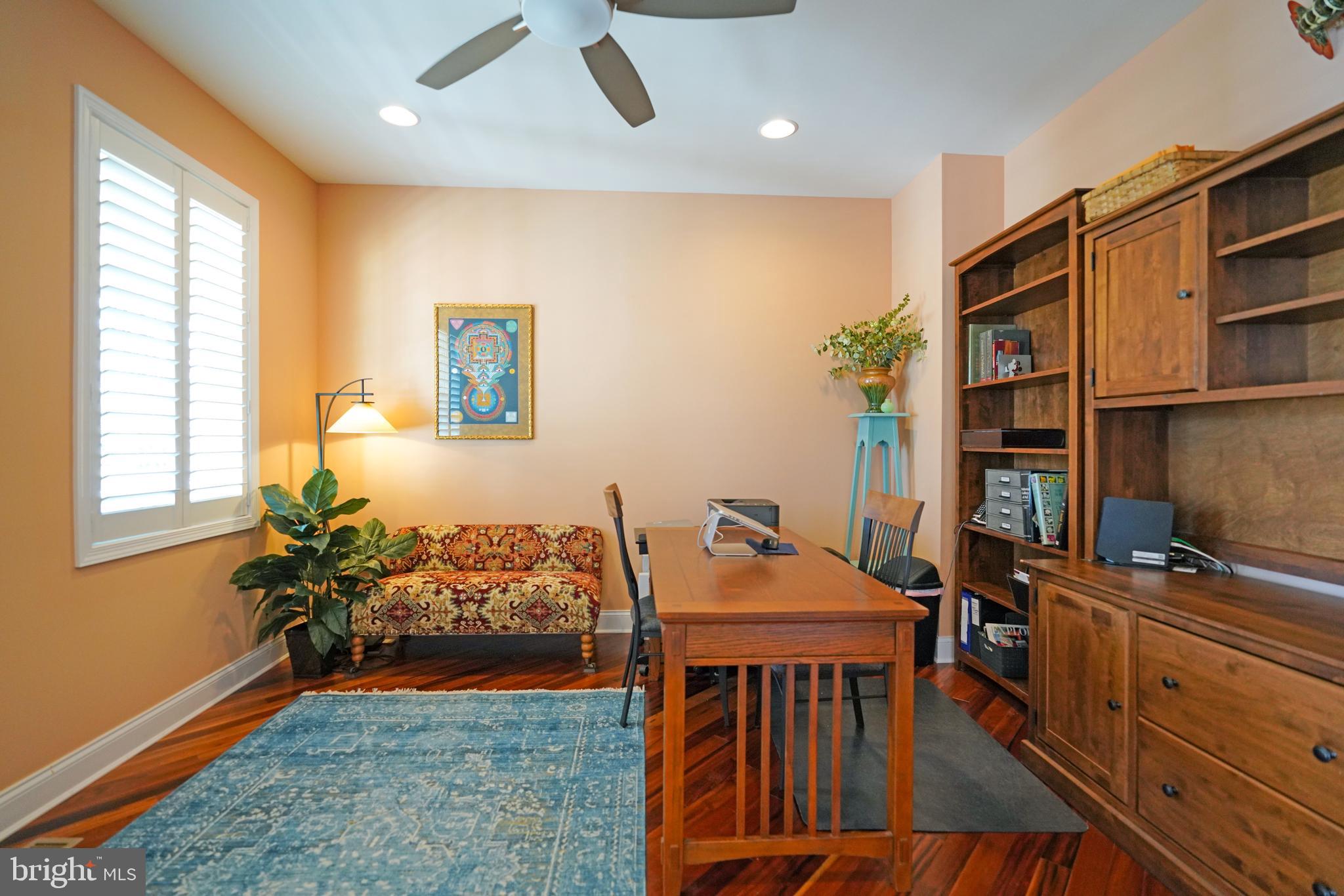 TIDEWATER LANDING - Residential