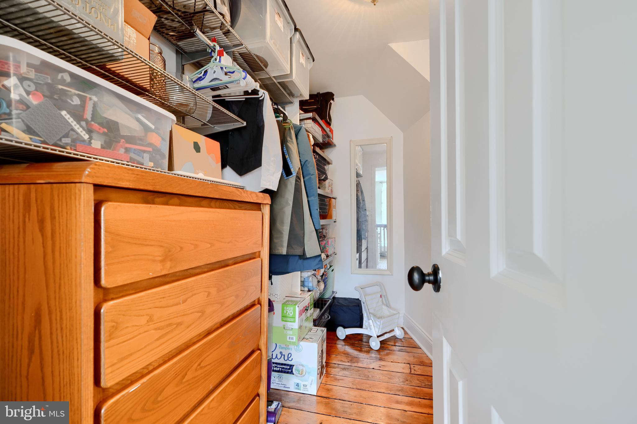 BUTCHERS HILL - Residential