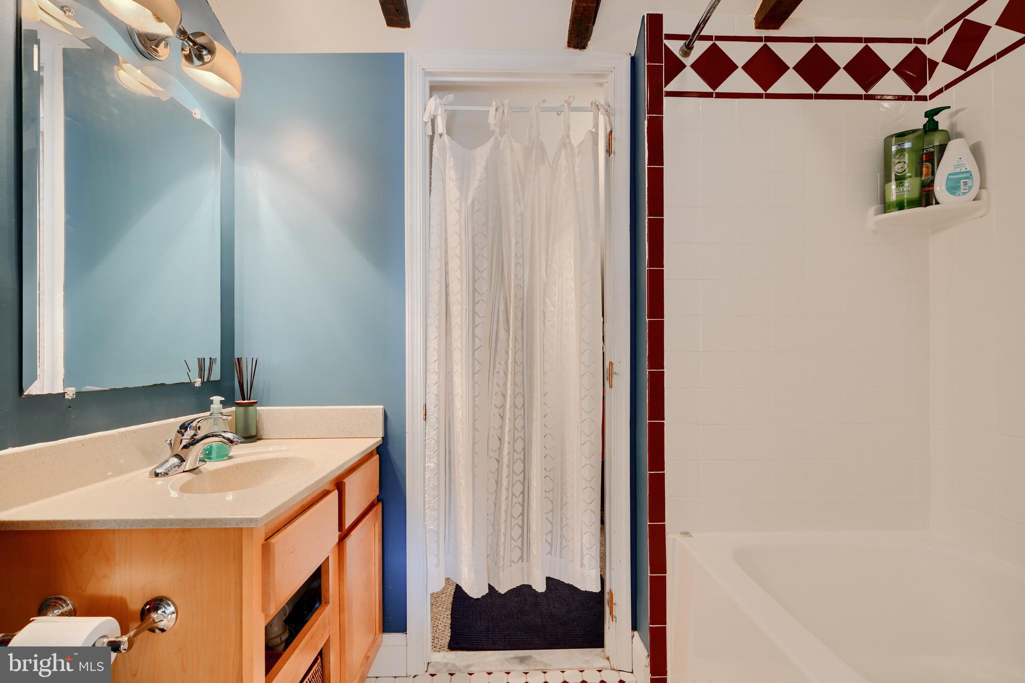 BUTCHERS HILL - Residential