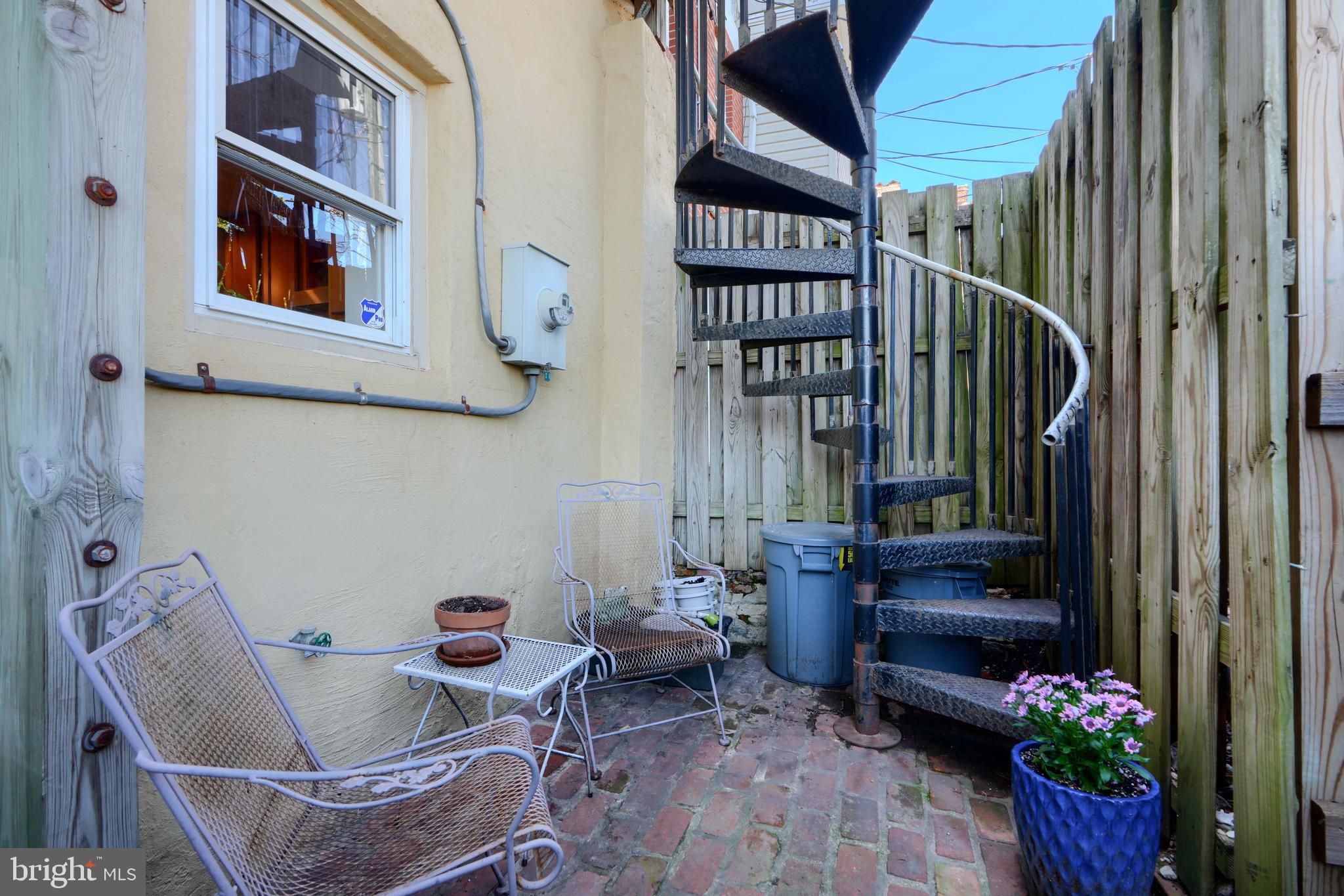 BUTCHERS HILL - Residential