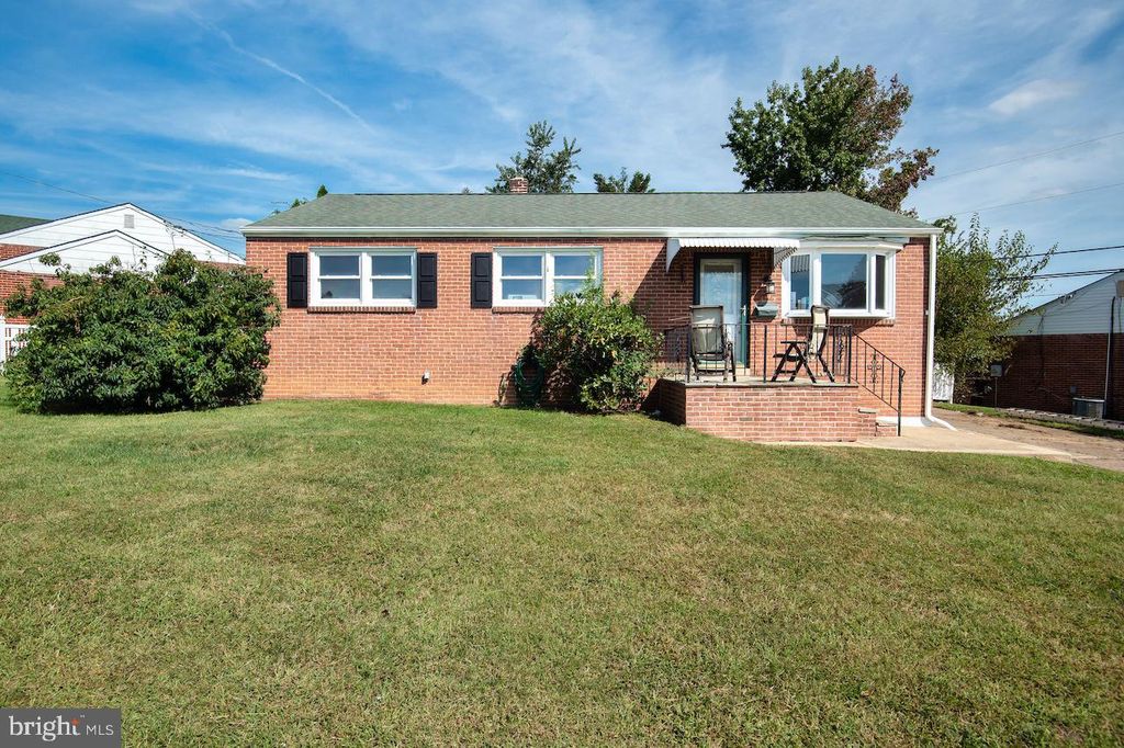 Photo of 310 Atwood Road, WILMINGTON, DE 19804 (MLS # DENC2091176)