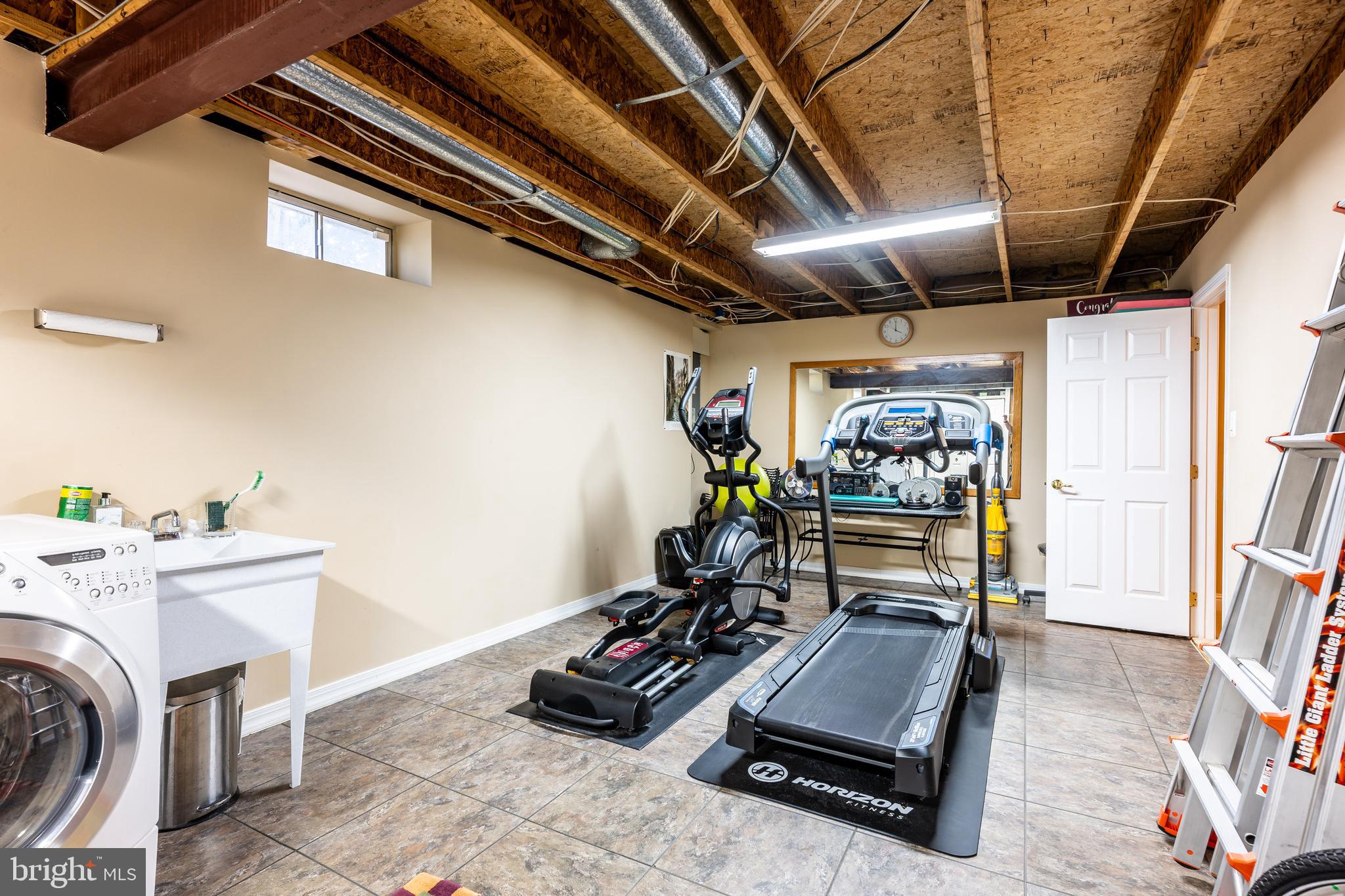 PINEY GLEN VILLAGE - Residential