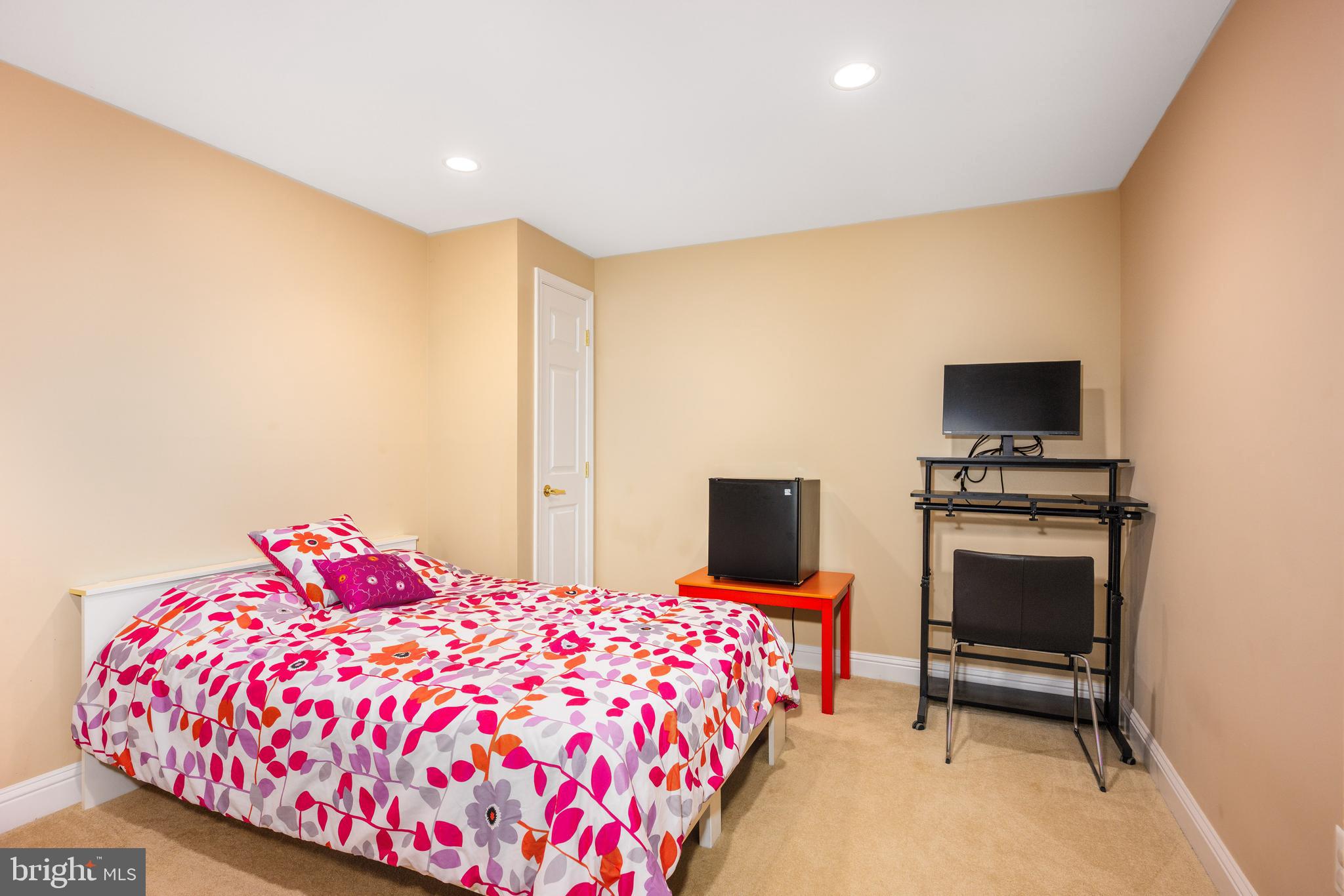 PINEY GLEN VILLAGE - Residential