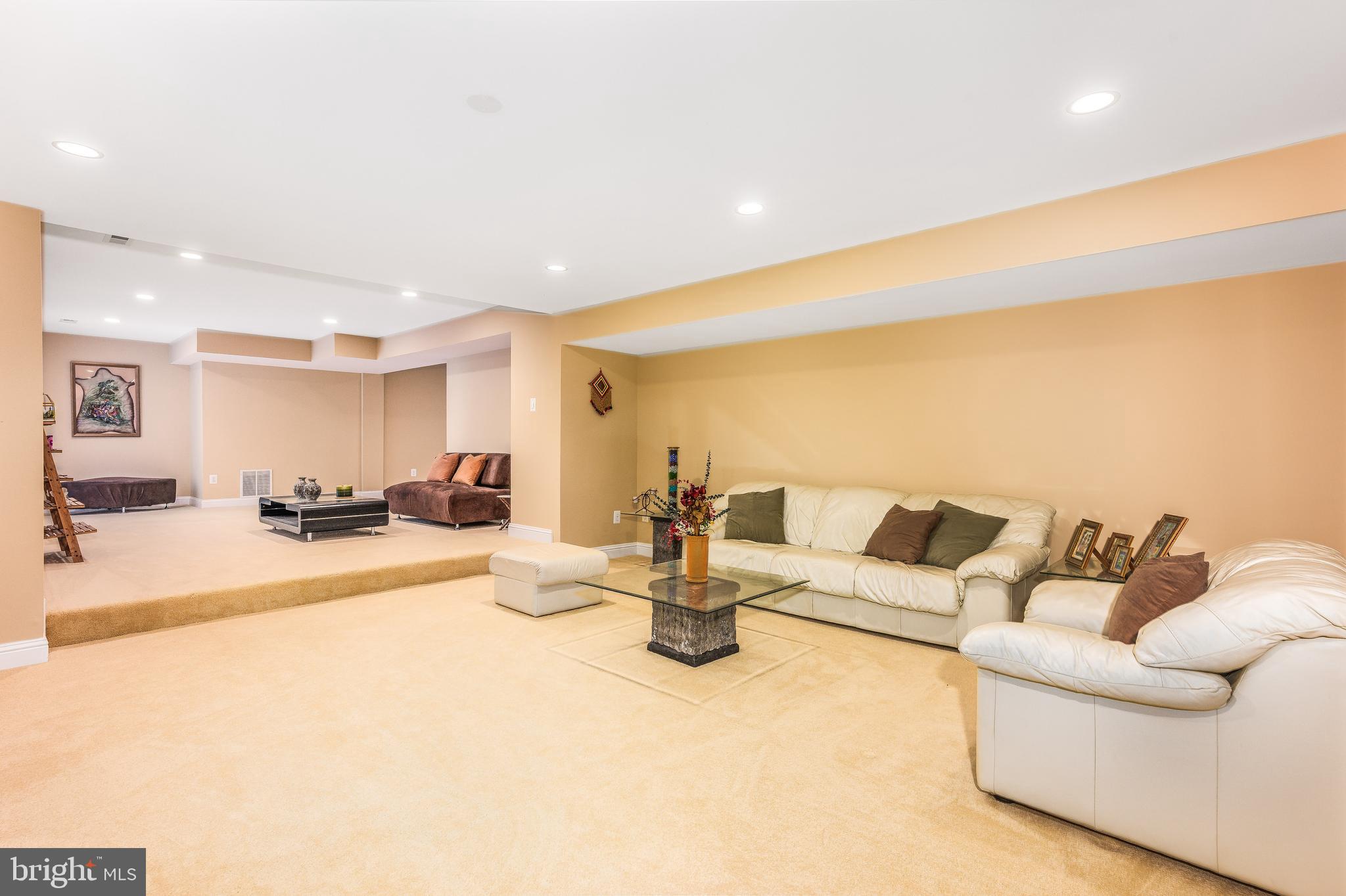 PINEY GLEN VILLAGE - Residential