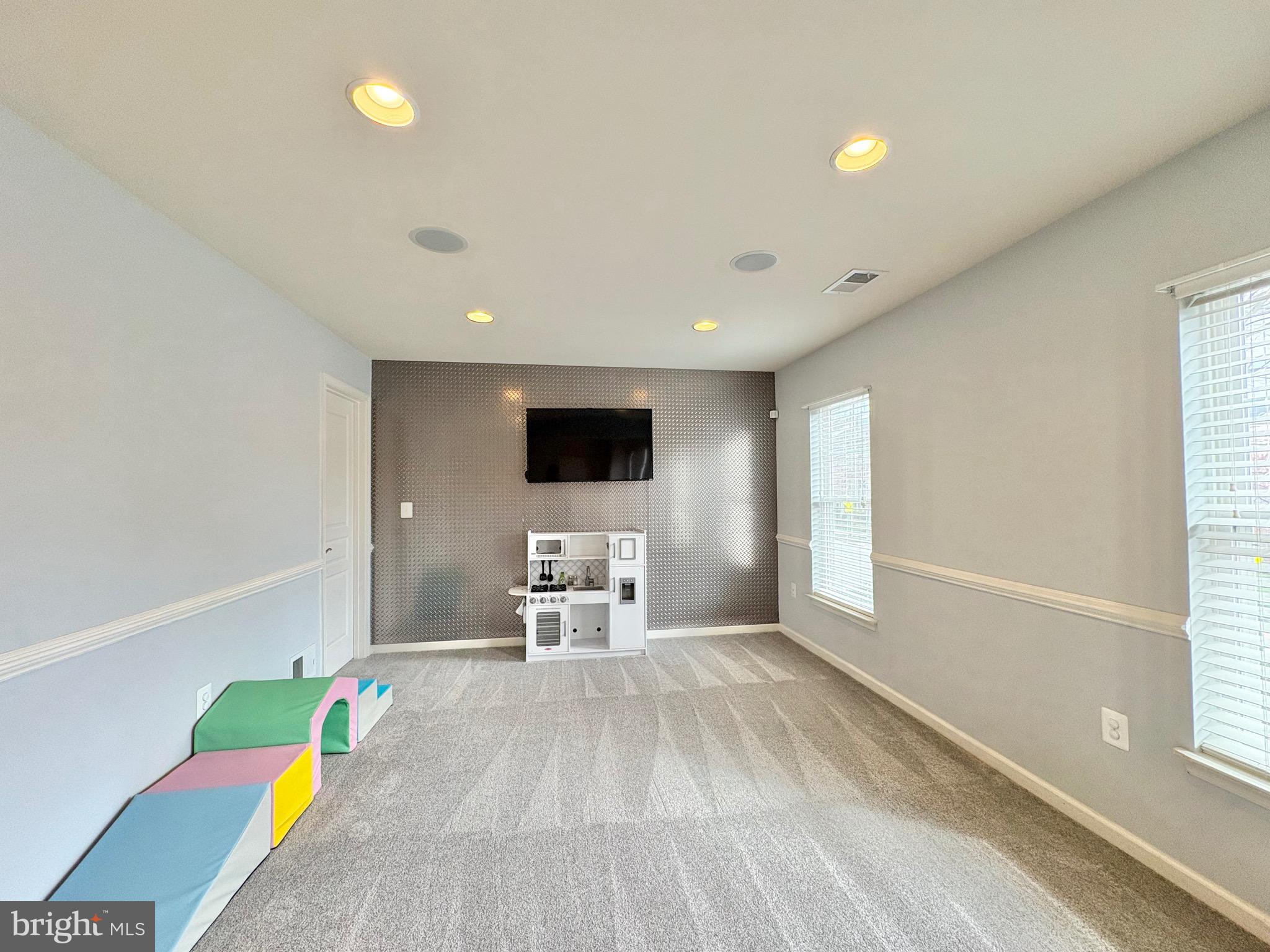 HERNDON ADDITION TO OCCO - Residential Lease