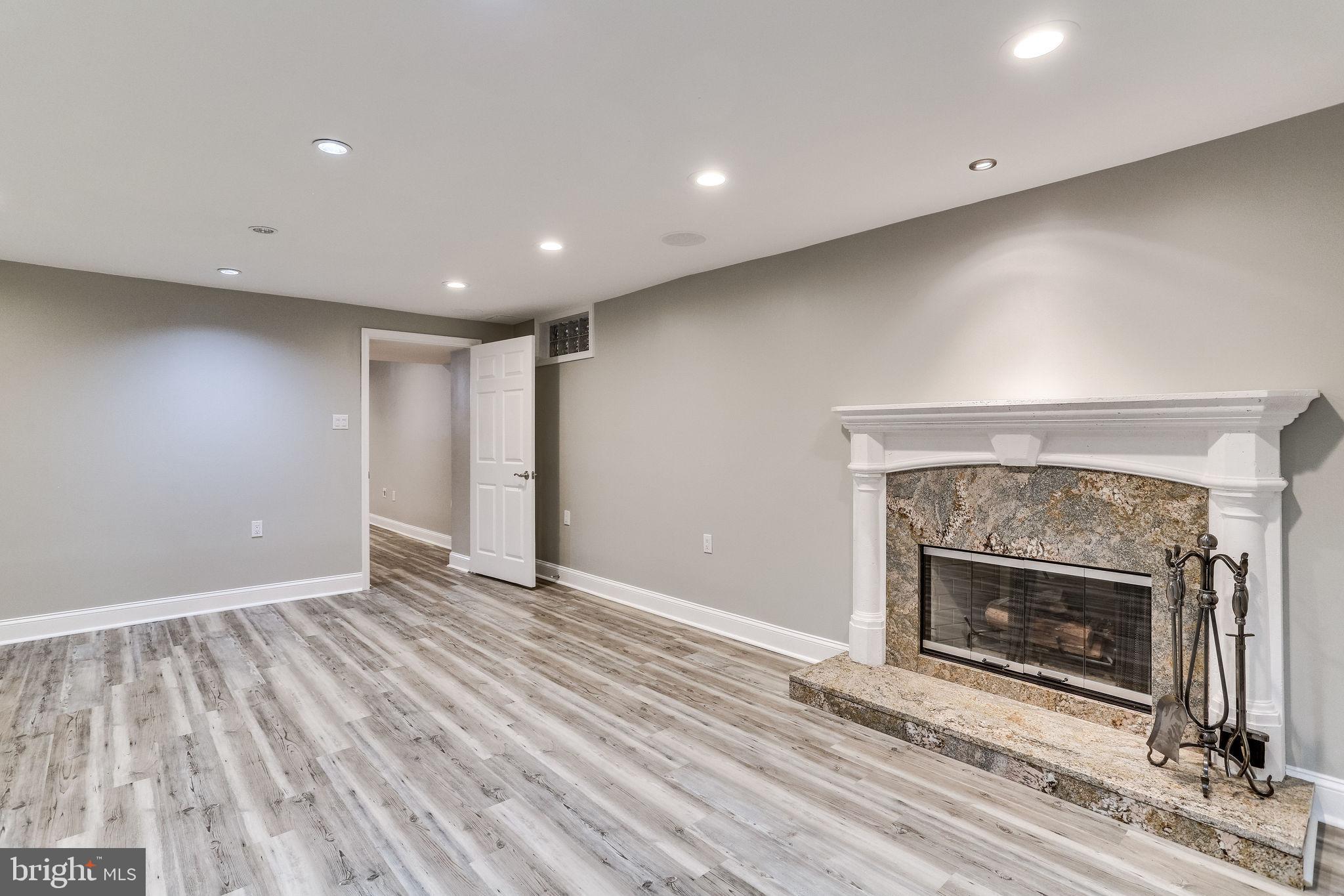 TANTALLON SOUTH - Residential Lease