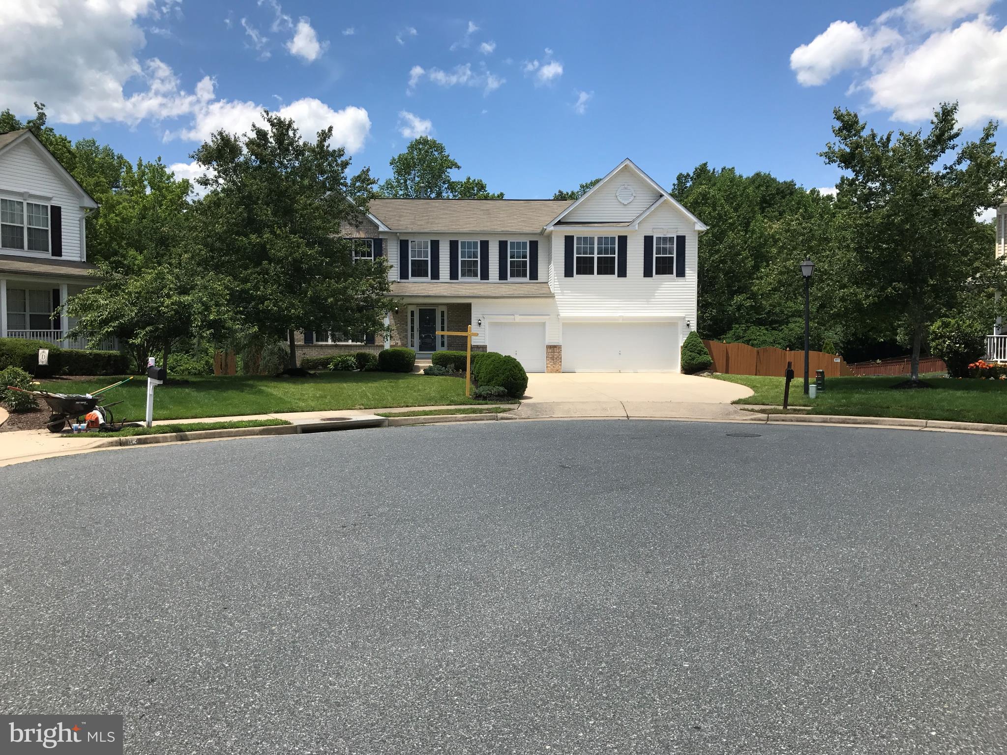 APPLE GROVE - Residential