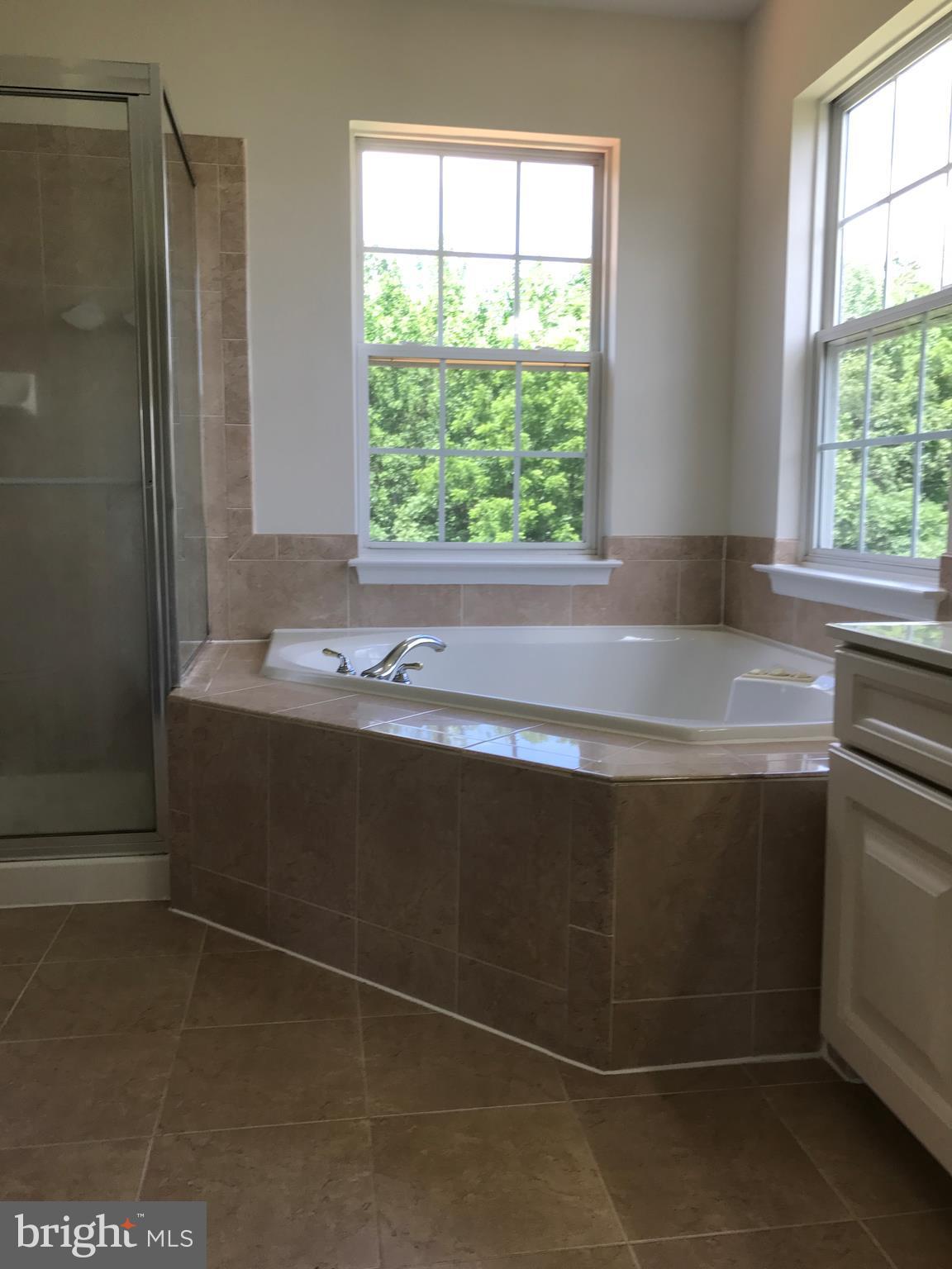 APPLE GROVE - Residential